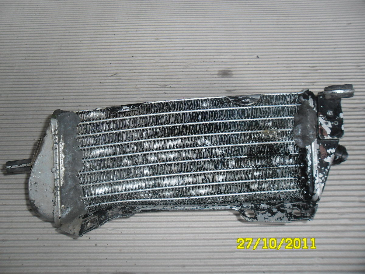 Kawasaki KX250 KX 250 1993 93 Radiator Water Cooler Parts Bits Rough LHS