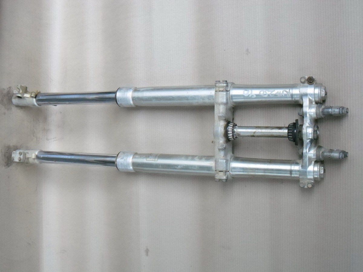 Suzuki RM250 RM 250 1990 90 Triple Clamps Steering Stem Tree