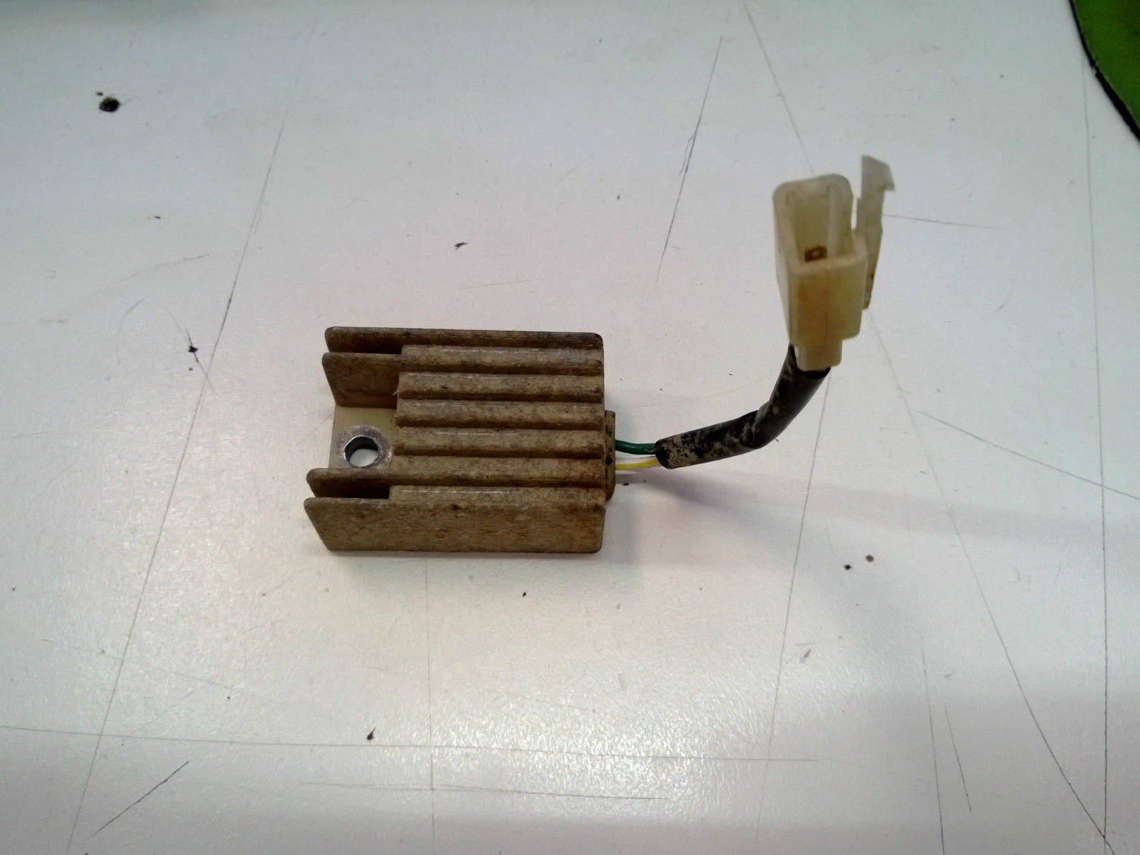 Headlight Voltage Power Regulator to suit Honda XR250 XR 250 2001 01