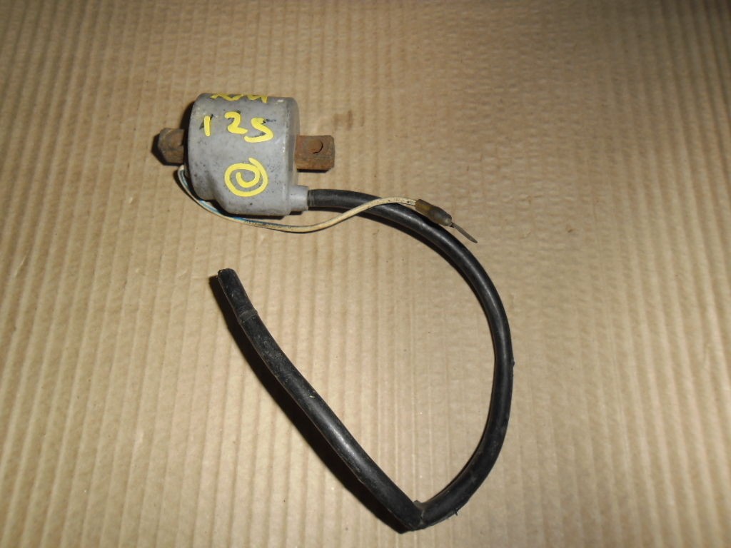 Ignition Coil with Spark Plug, High Tension Lead For Suzuki RM125  RM 125