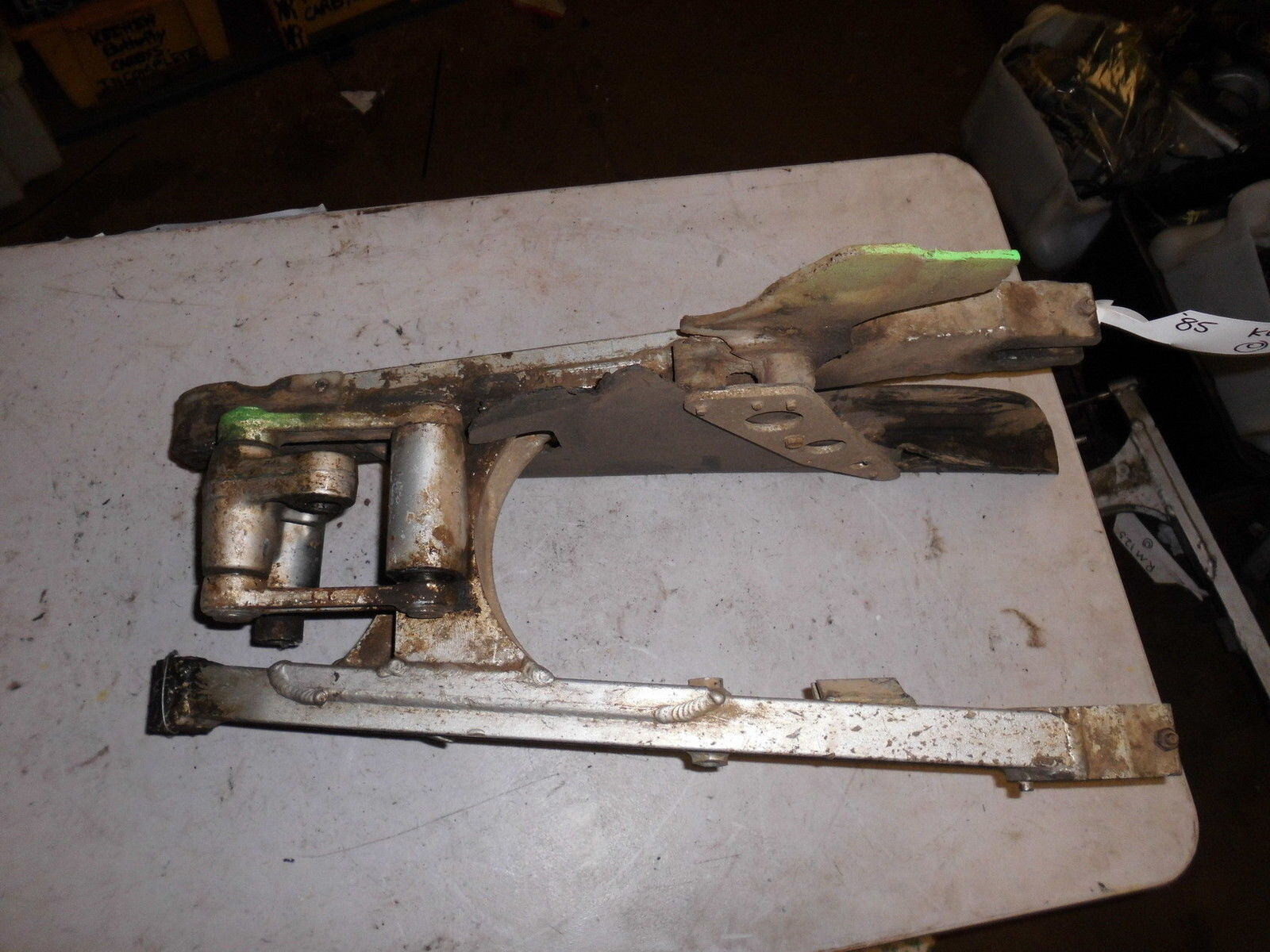 Swing Arm Swingarm Rear Suspension For Kawasaki KL250 KL 250 1985 good