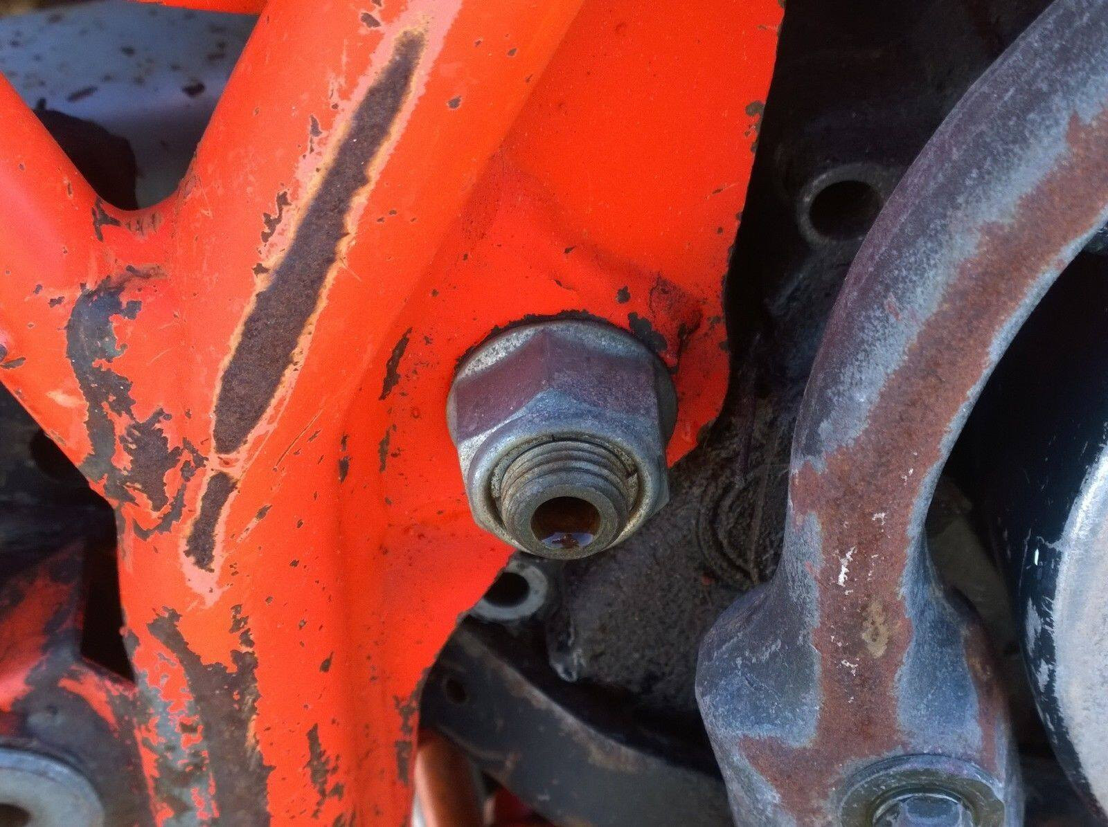 Swingarm Swing Arm Pivot Bolt Shaft for Honda XR250 XR 250 R 1985 85