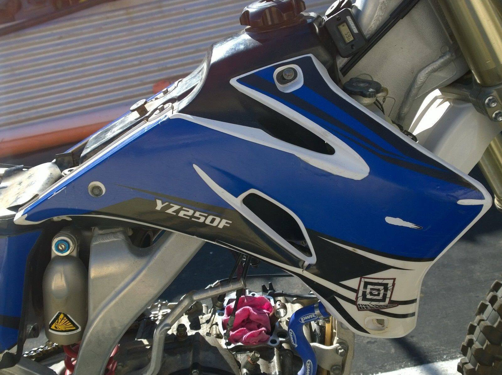 Right Radiator Shroud Scoop for Yamaha YZ250F YZ 250 F YZF 2009 09