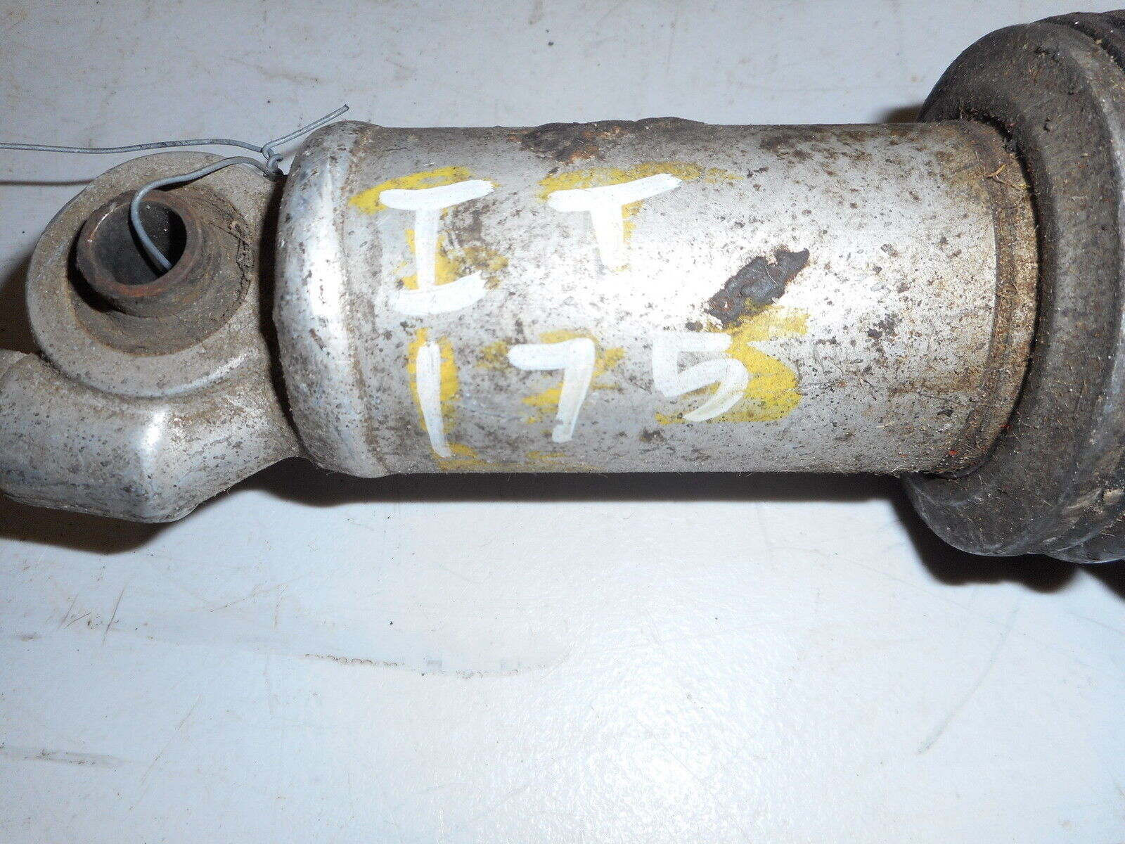 Rear Monoshock Mono Shock Absorber Cushion Yamaha IT175 IT 175 Early 80s CUT