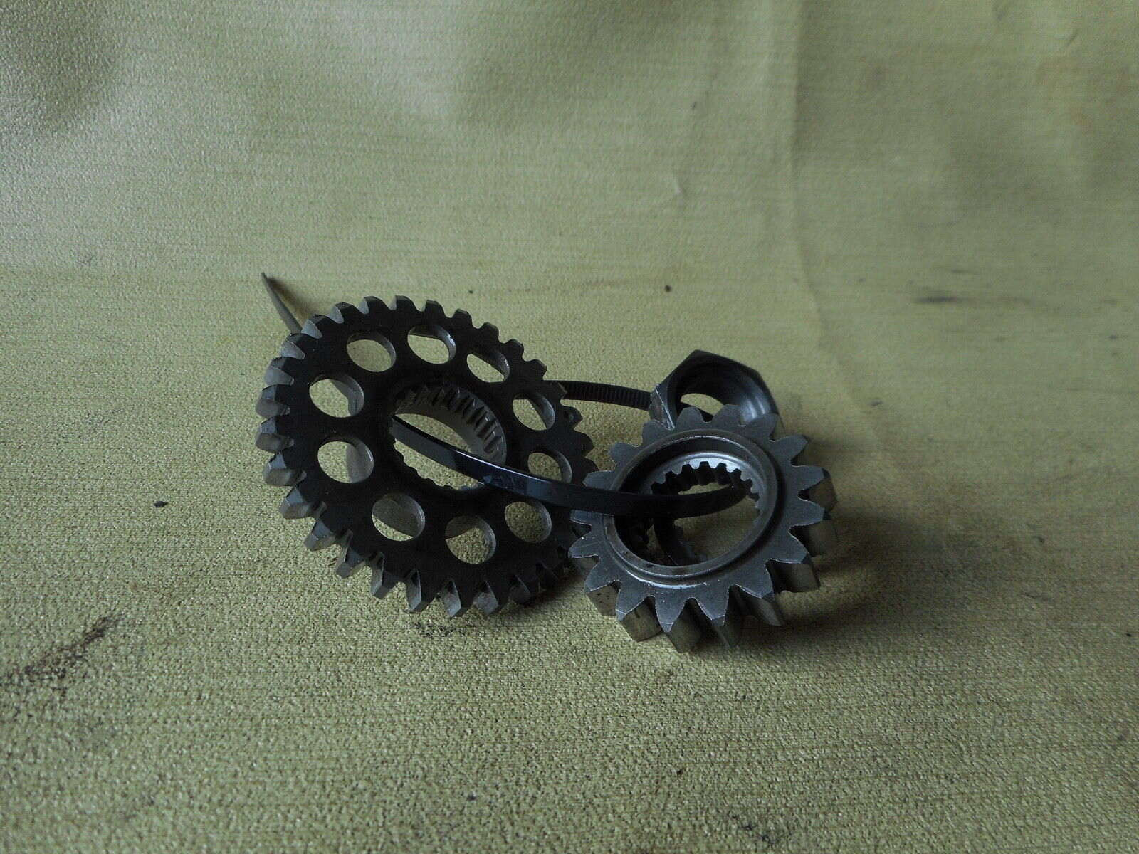 Right Hand Side Crank Primary Drive Gears For Yamaha WR250F WR 250 F 2005