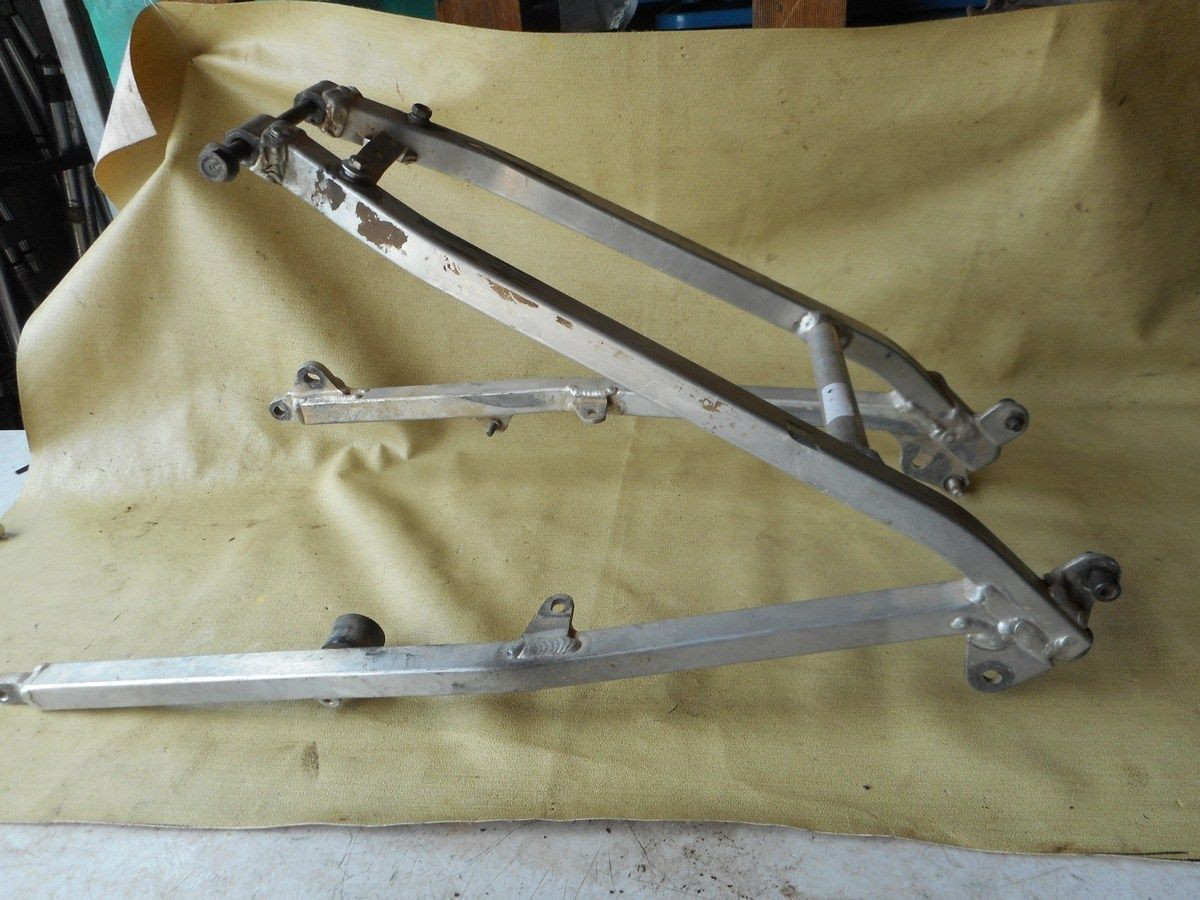 05 YAMAHA YZ250F Sub Frame YZ250 F YZ 250F 2005 '05