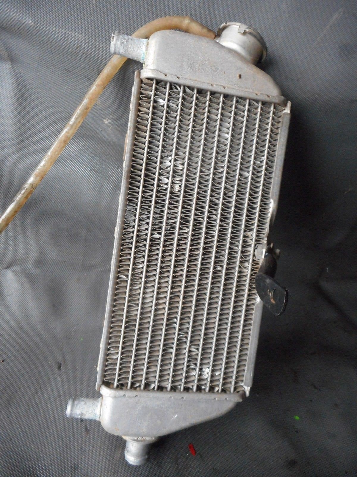 99 Kawasaki KX250 Right Radiator Right Rad Cooling  KX 250 K X 1999 99