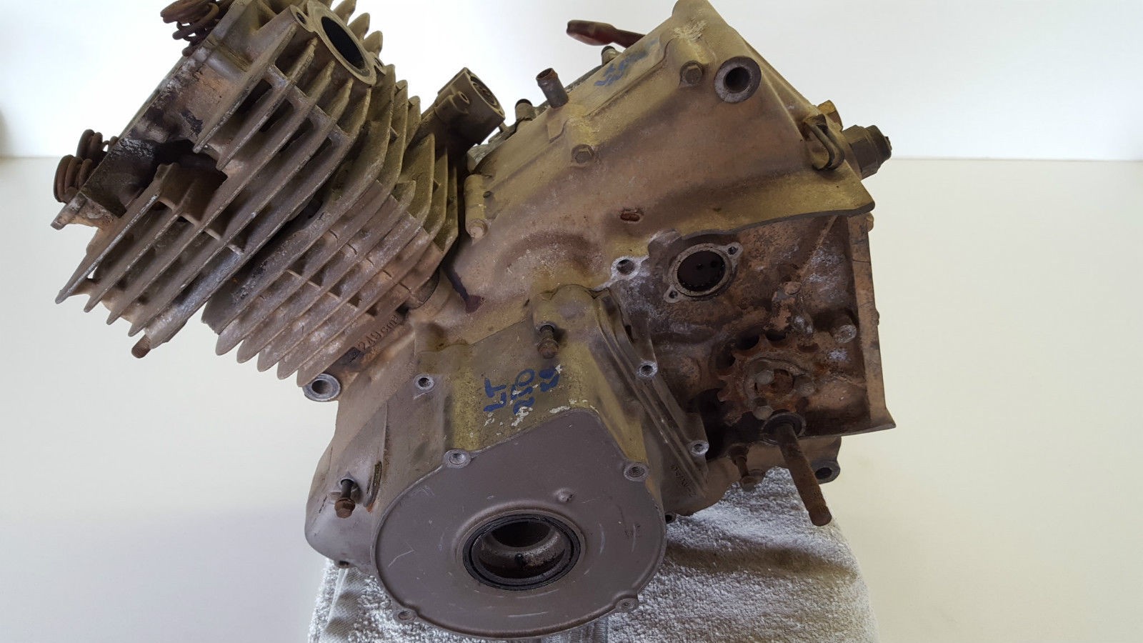 Suzuki LT250 Motor Engine for Parts Spares LT 250 Quad 1984 84