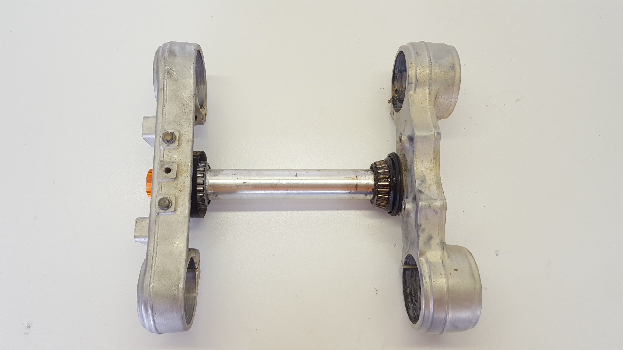 KTM 200EXC 2000 Triple Clamps 20mm Offset 125-520 EXC SX 00-03 #590 01 132 220 #590 01 234 020