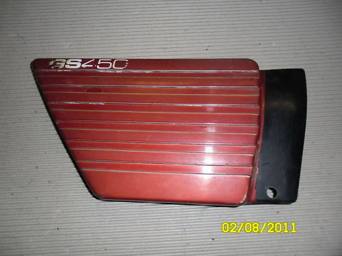 Suzuki GS250 GS 250 Right Red Sidecover Cowling