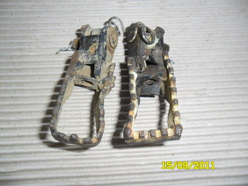 Kawasaki KDX250 KDX 250 Foot Pegs Rests