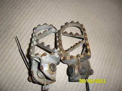KTM 300EXC 300 EXC 1998 98 Foot Pegs Rests Footpegs