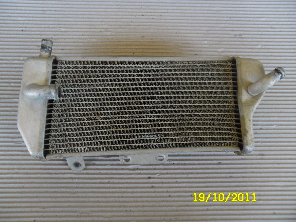 Yamaha YZF 250 YZ250 F 2006 06 Left Radiator Water Cooler Parts