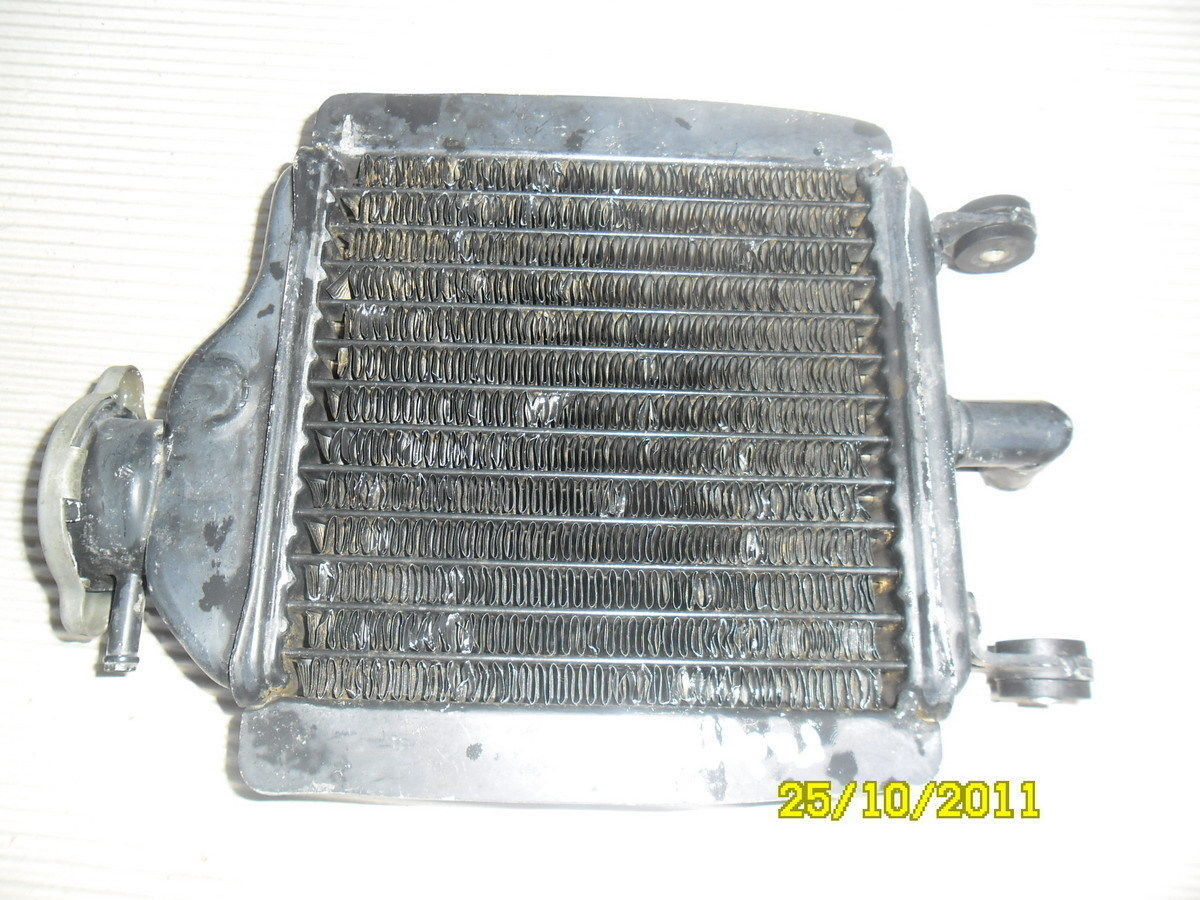 Yamaha YZ125 YZ 125 H 1981 81 Right Radiator Water Cooler Parts Bits Fair