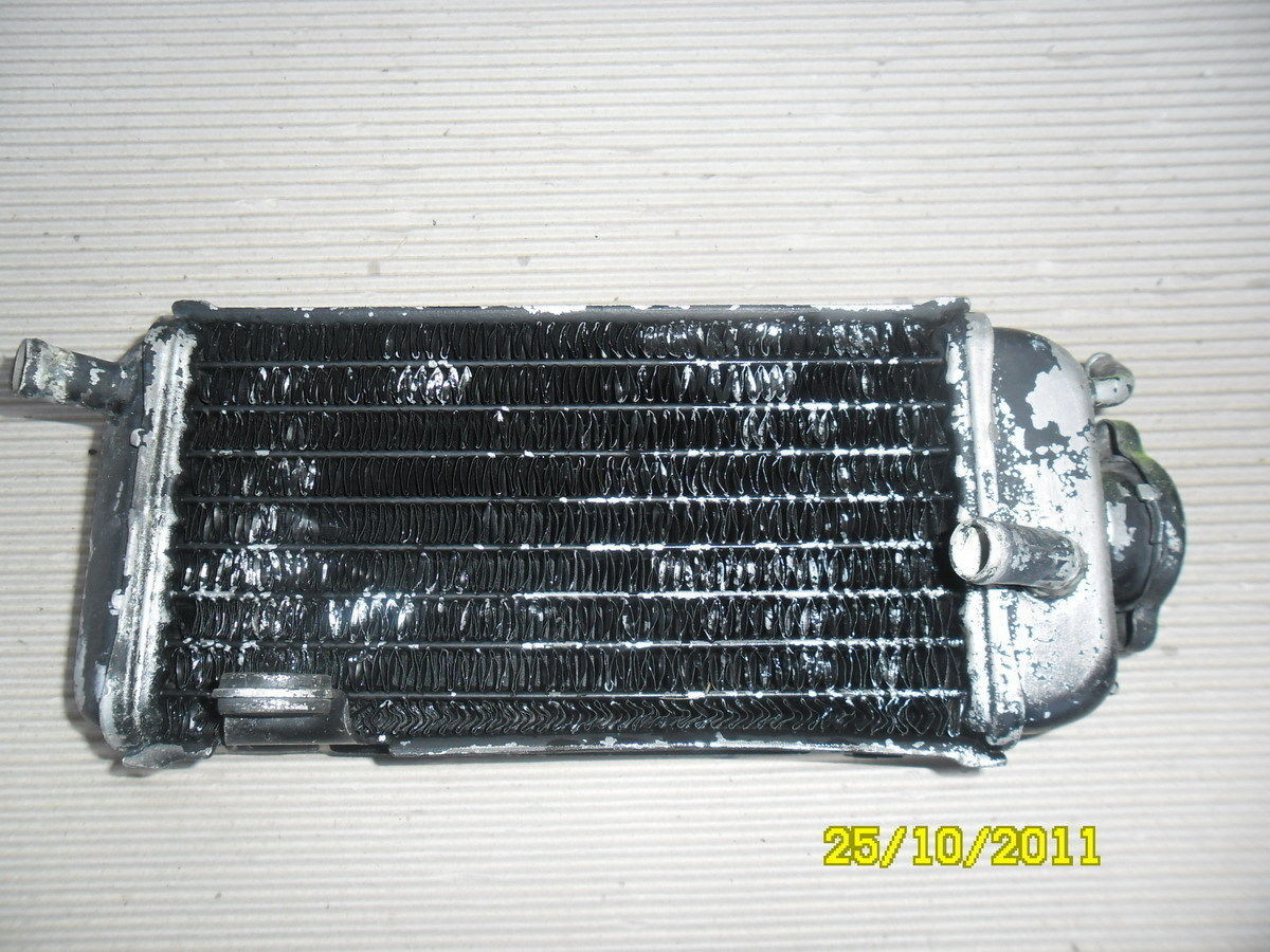 Yamaha YZ250 YZ 250 1988 88 Right Radiator Water Cooler Parts Bits Fair