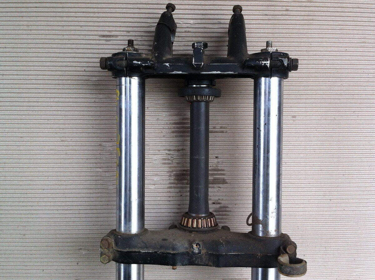 Suzuki RM250 RM 250 1983 83 Triple Clamps