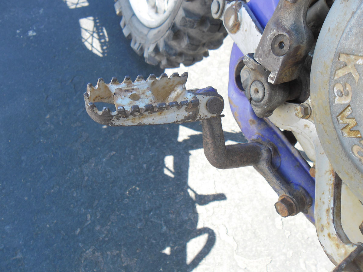 Kawasaki KLX300 KLX 300 1997 97 Foot Pegs Rests Footpegs