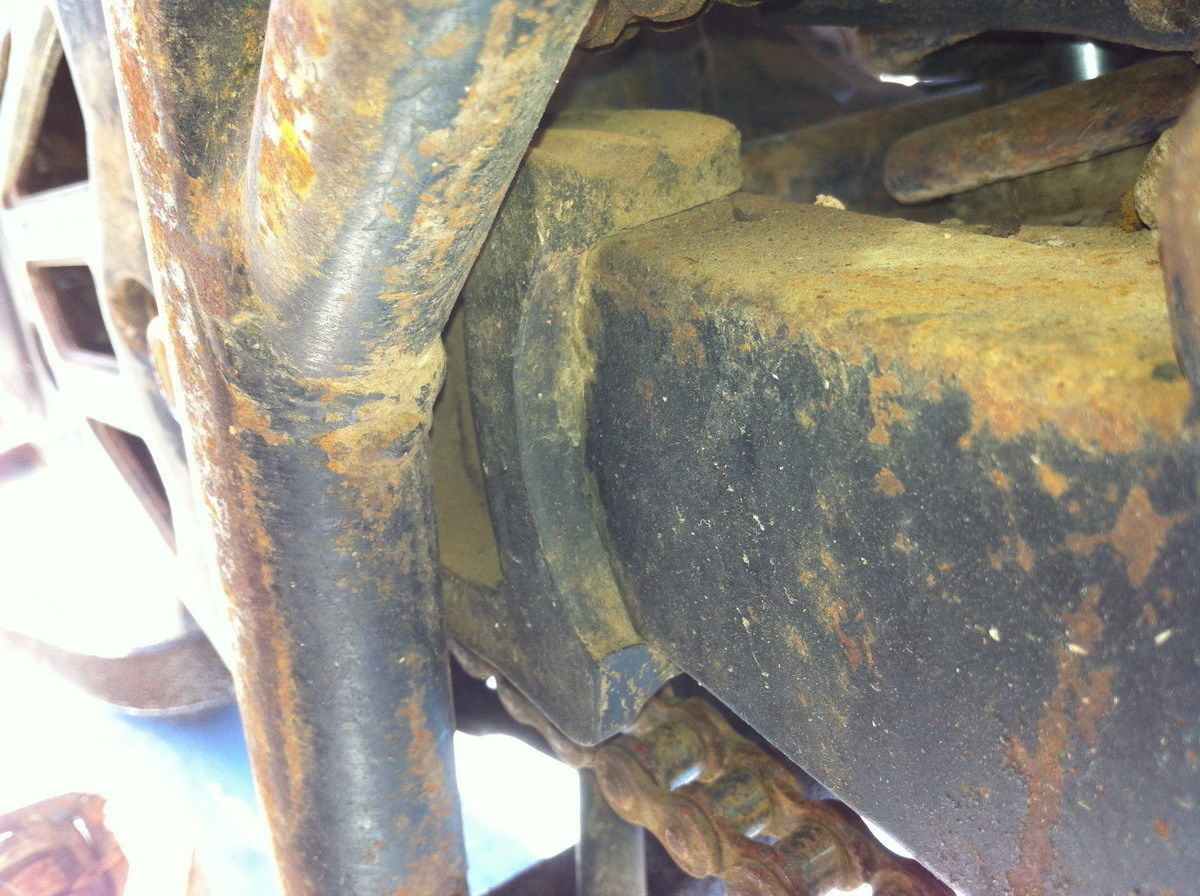 Chain Slider to suit Suzuki DF125 DF 125 1985 85