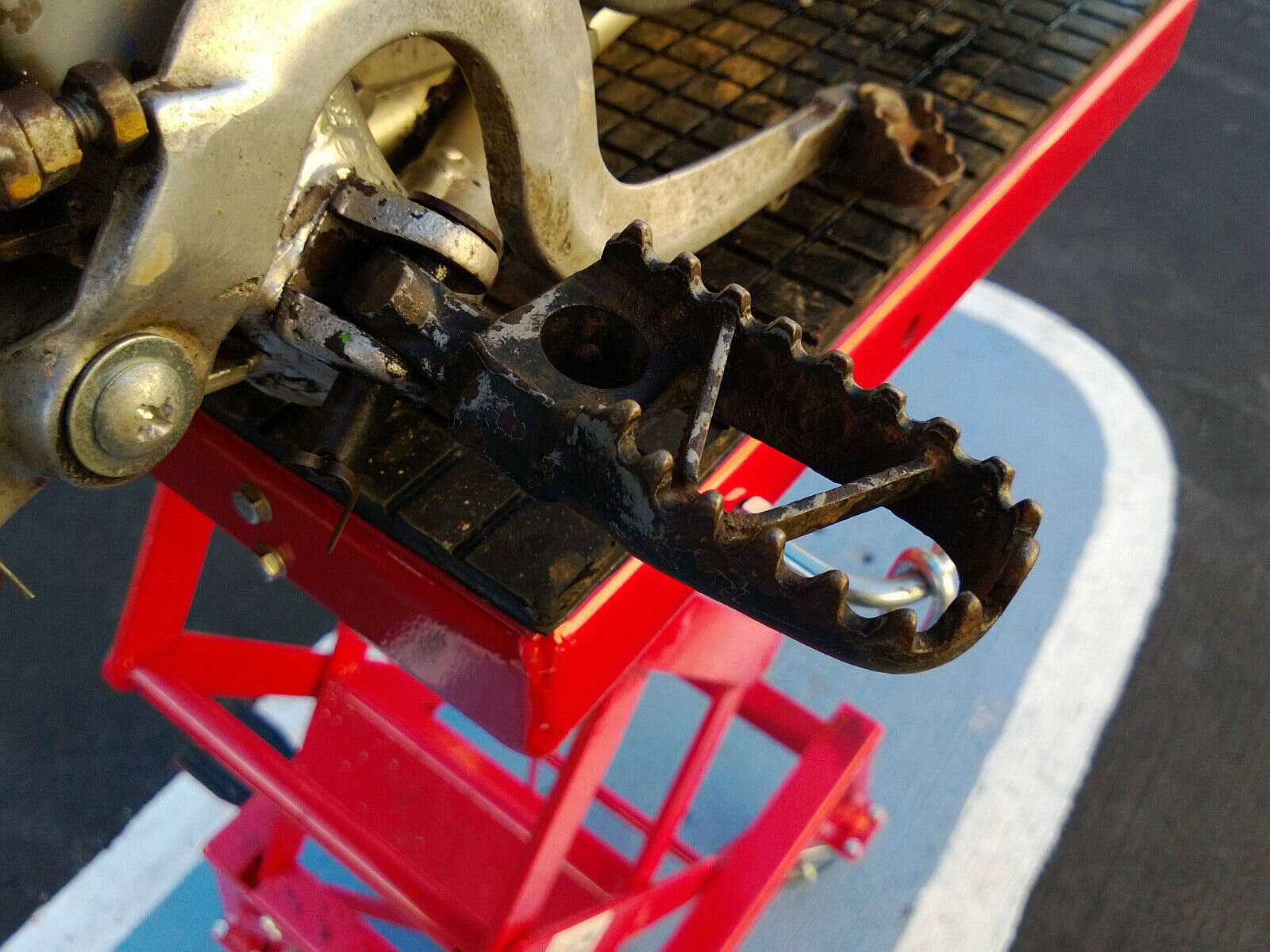 Footpegs Foot Pegs Rests from Kawasaki KX125 KX 125 1991 91