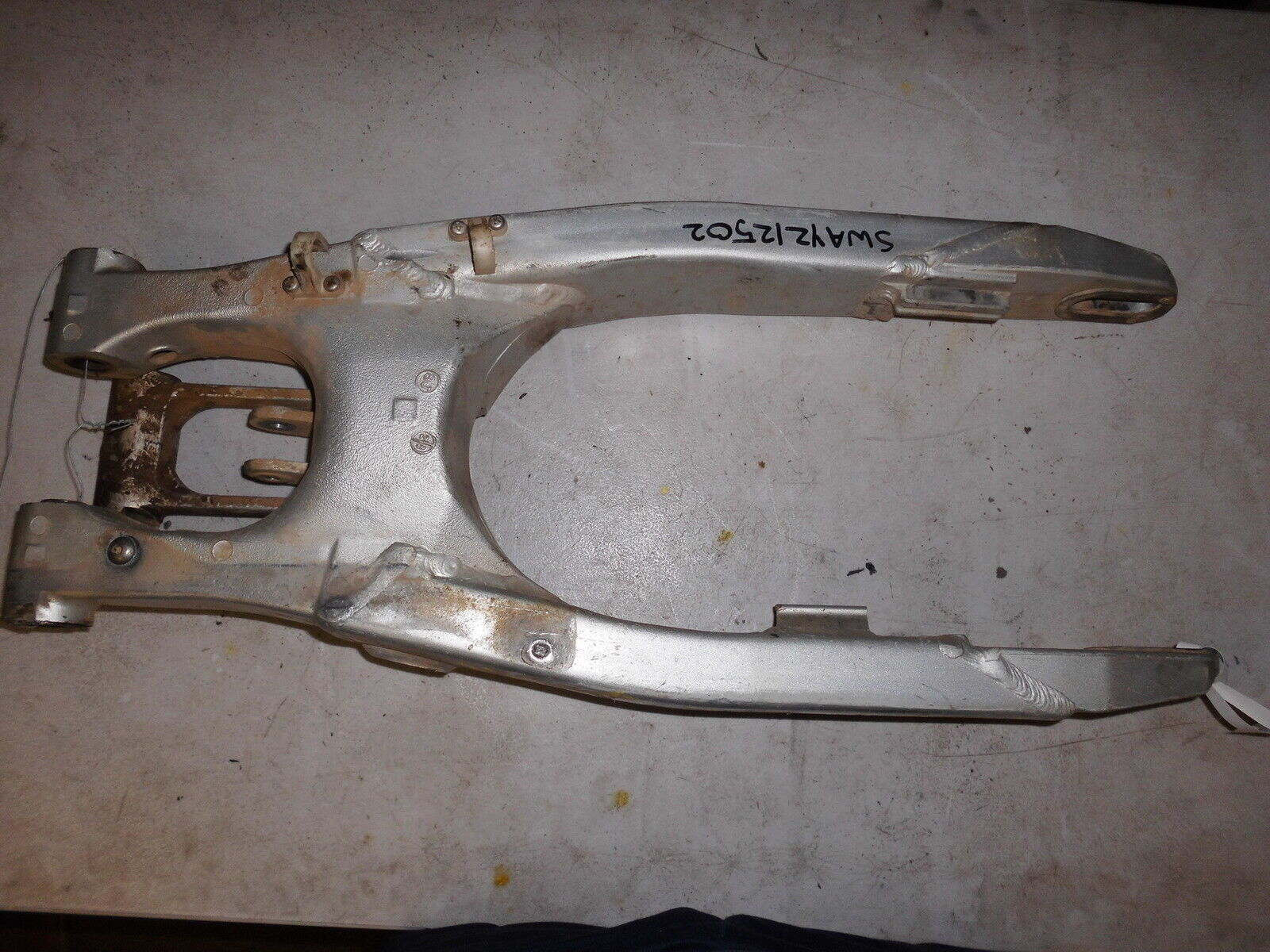 Swingarm Rear Suspension Swing Arm for Yamaha YZ125 YZ 125 2002 Good