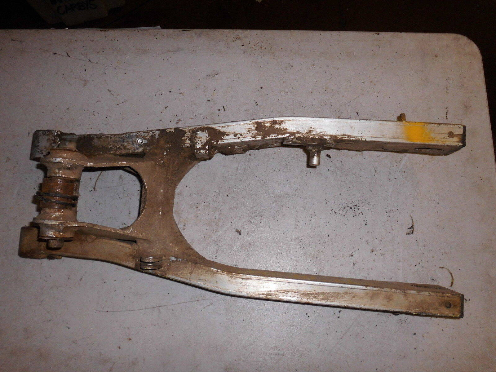 Swing Arm Swingarm Rear Suspension For Suzuki 1999 DF200 DF 200 Good