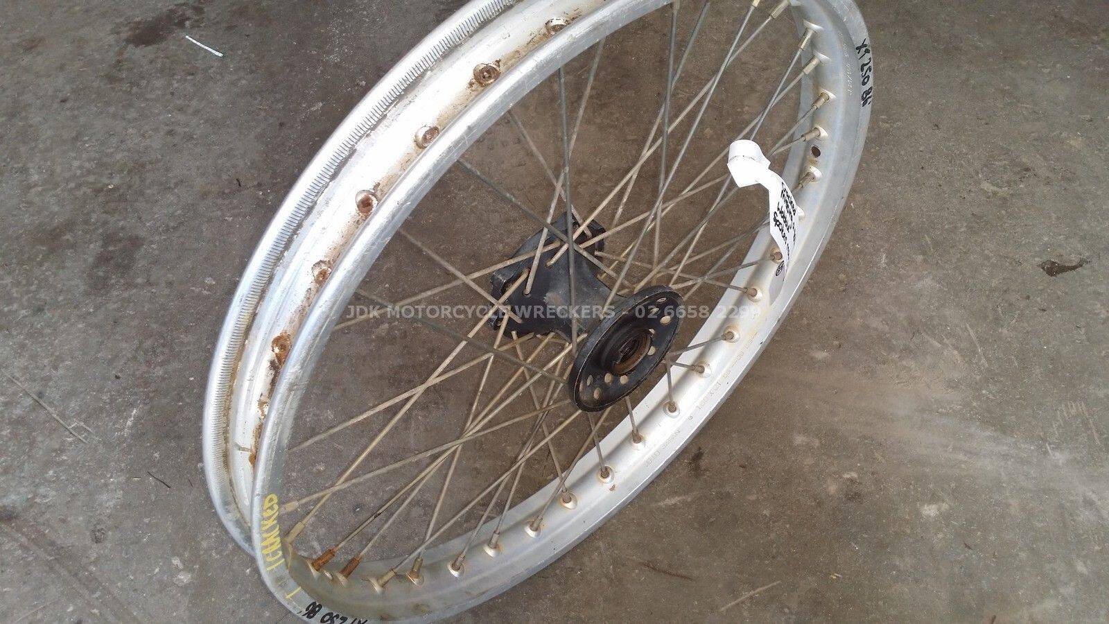 Front Wheel Hub Spokes Rim off a Yamaha XT250 XT 250 1986 86