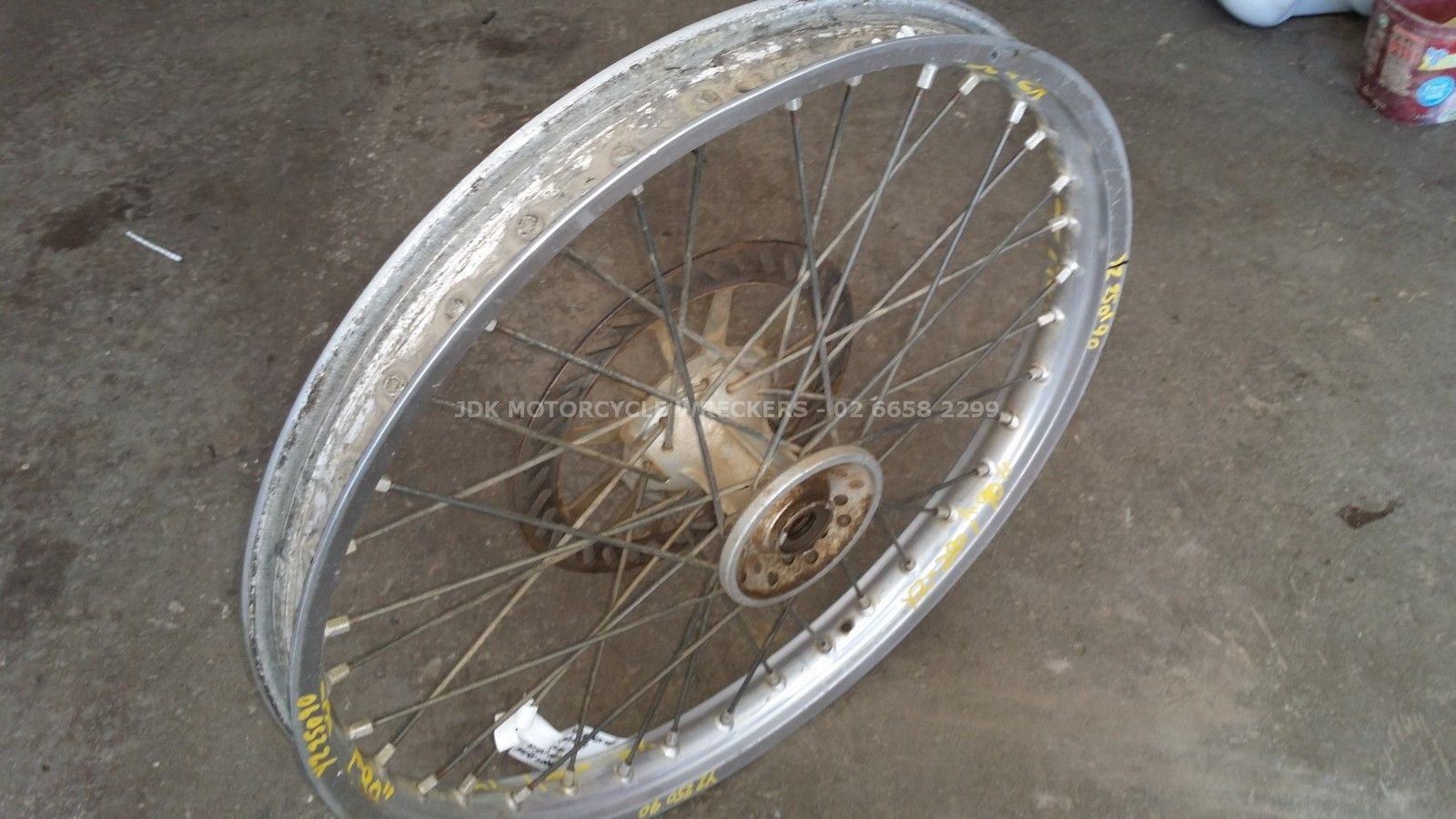 Front Wheel Hub Spokes Rim off a Yamaha YZ250 YZ 250 1990 90