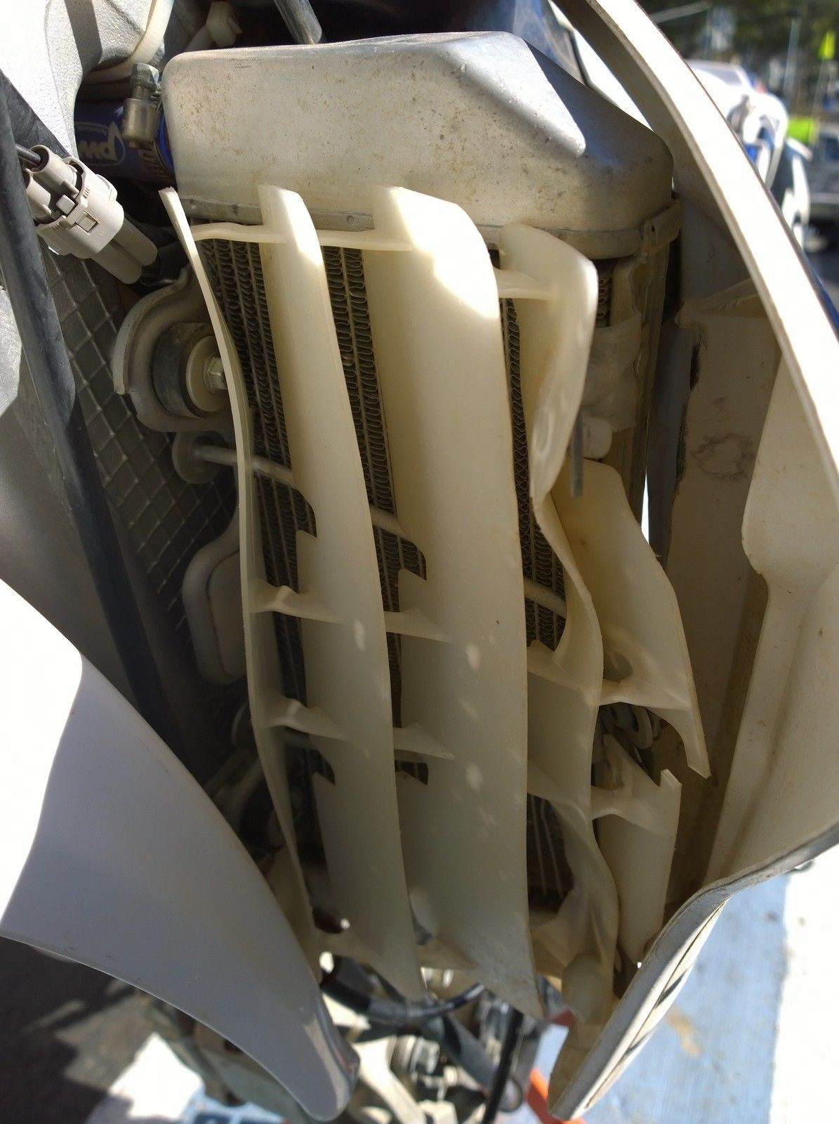 Left Radiator for Yamaha YZ250F YZ 250 F YZF 2009 09