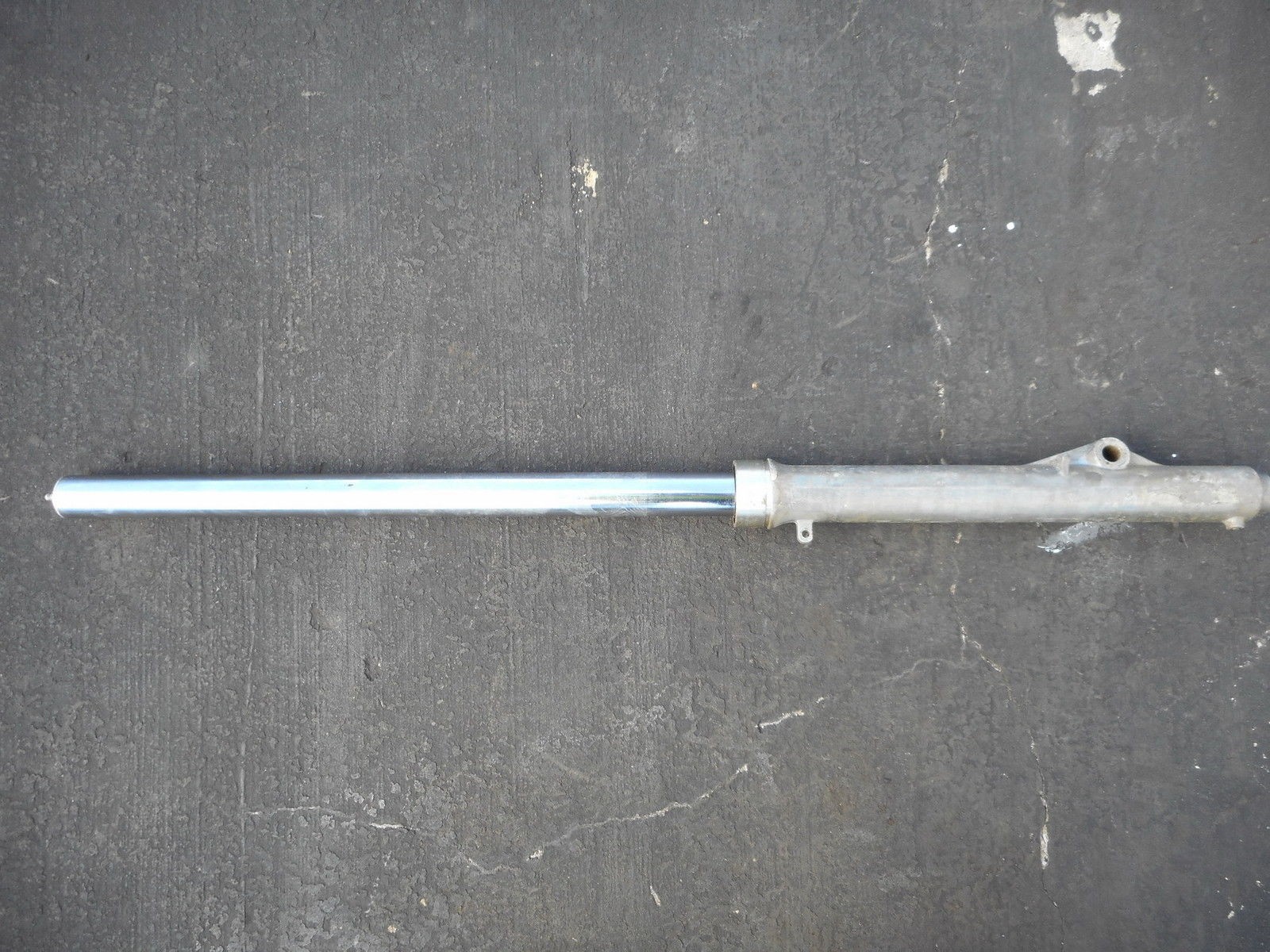 Front Suspension Right Fork 30mm  Fork for 1981  Honda CR125 CR 125