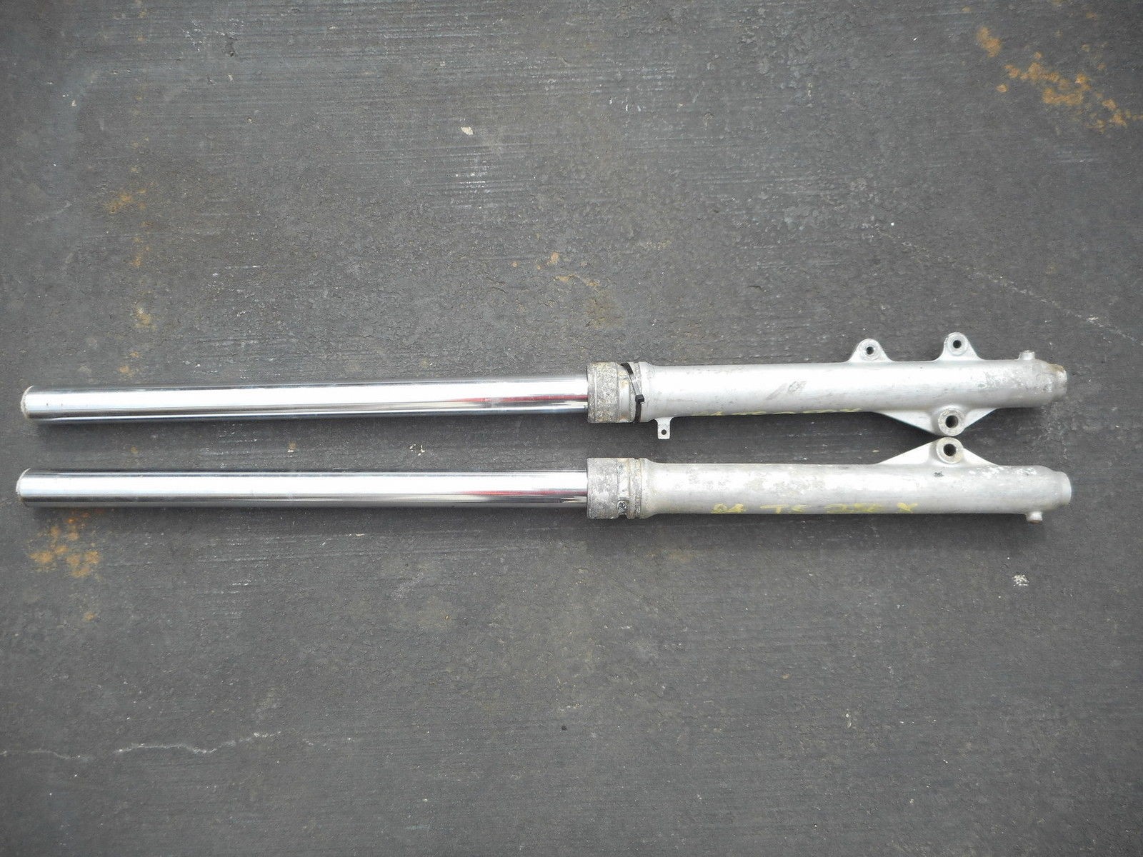 Front Suspension Forks 38mm TS250X TS 250 X 38mm good