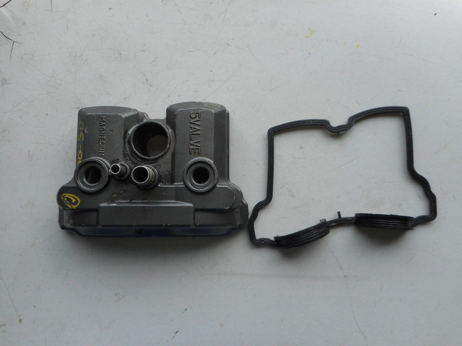 Yamaha YZ250F YZ250 F YZ 250 250F YZF 2004 Head Rocker Cover