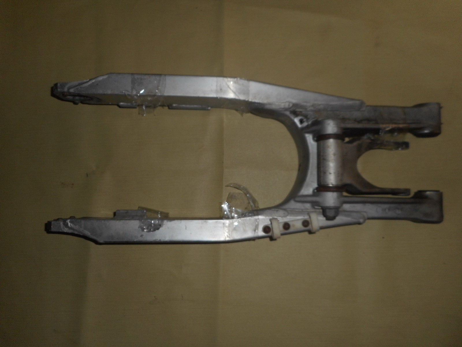Swingarm Swing Arm Rear Suspension Pivot Arm For suzuki RM125 RM 125