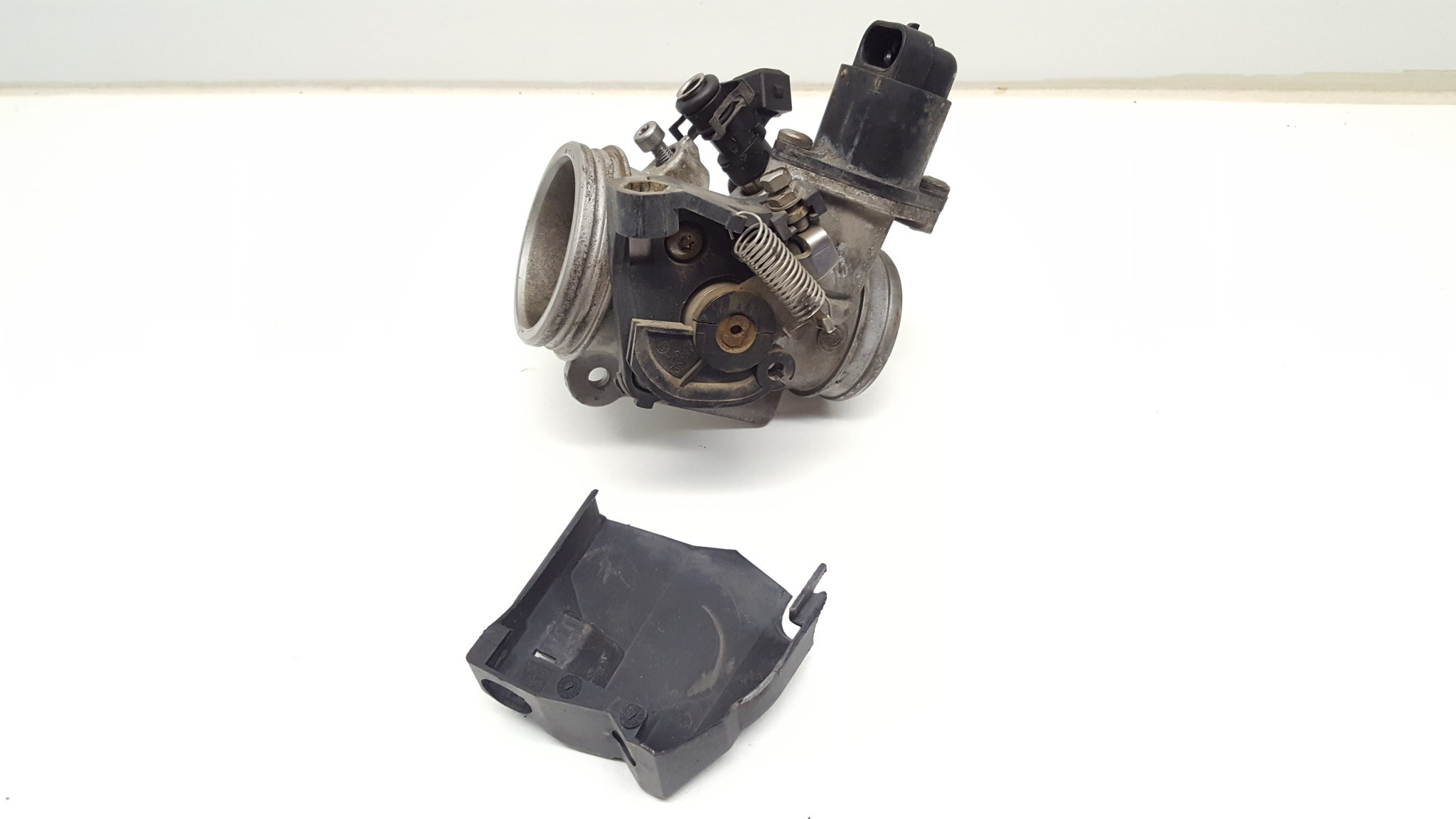 Left Throttle Body with TPS and Injector BMW R1200GS R 1200 GS 2008 08-09