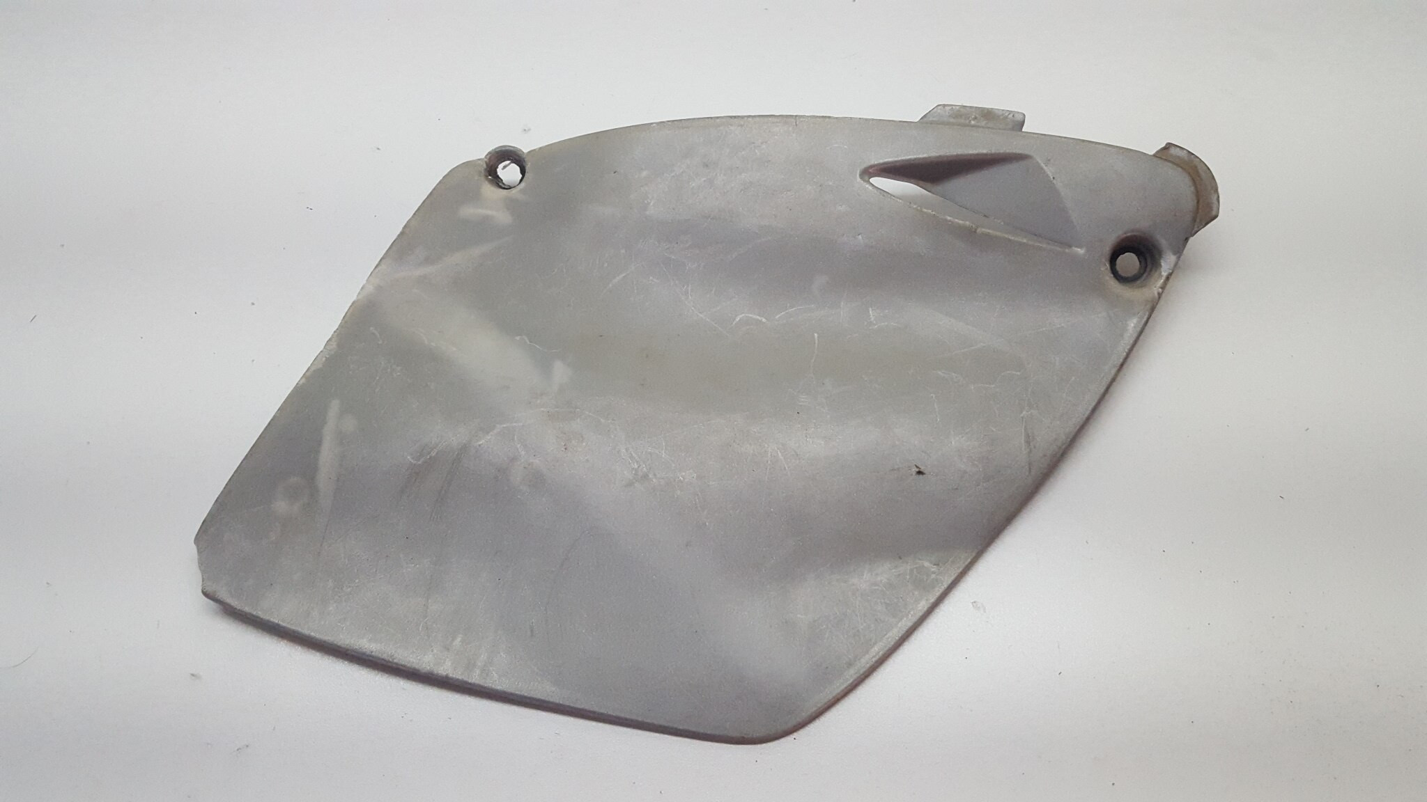 NLA Right Side Cover KTM 125SX 1998 SX EXC 125 200 250 300 380 400 520 SX 98-01 rear silver