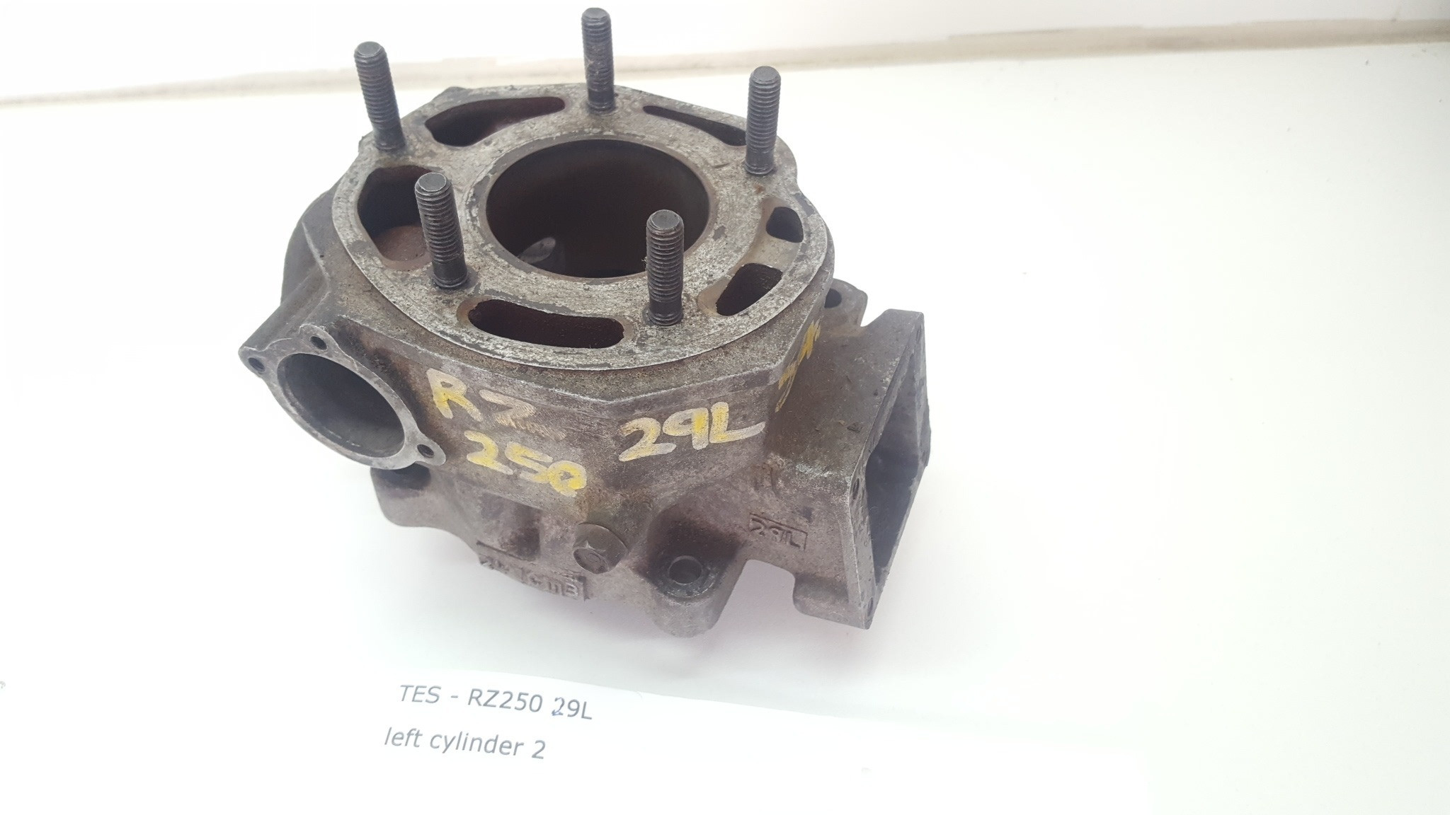 Left Cylinder Barrel Yamaha RZ250 RD250 RD 250 29L Jug Pot Bore