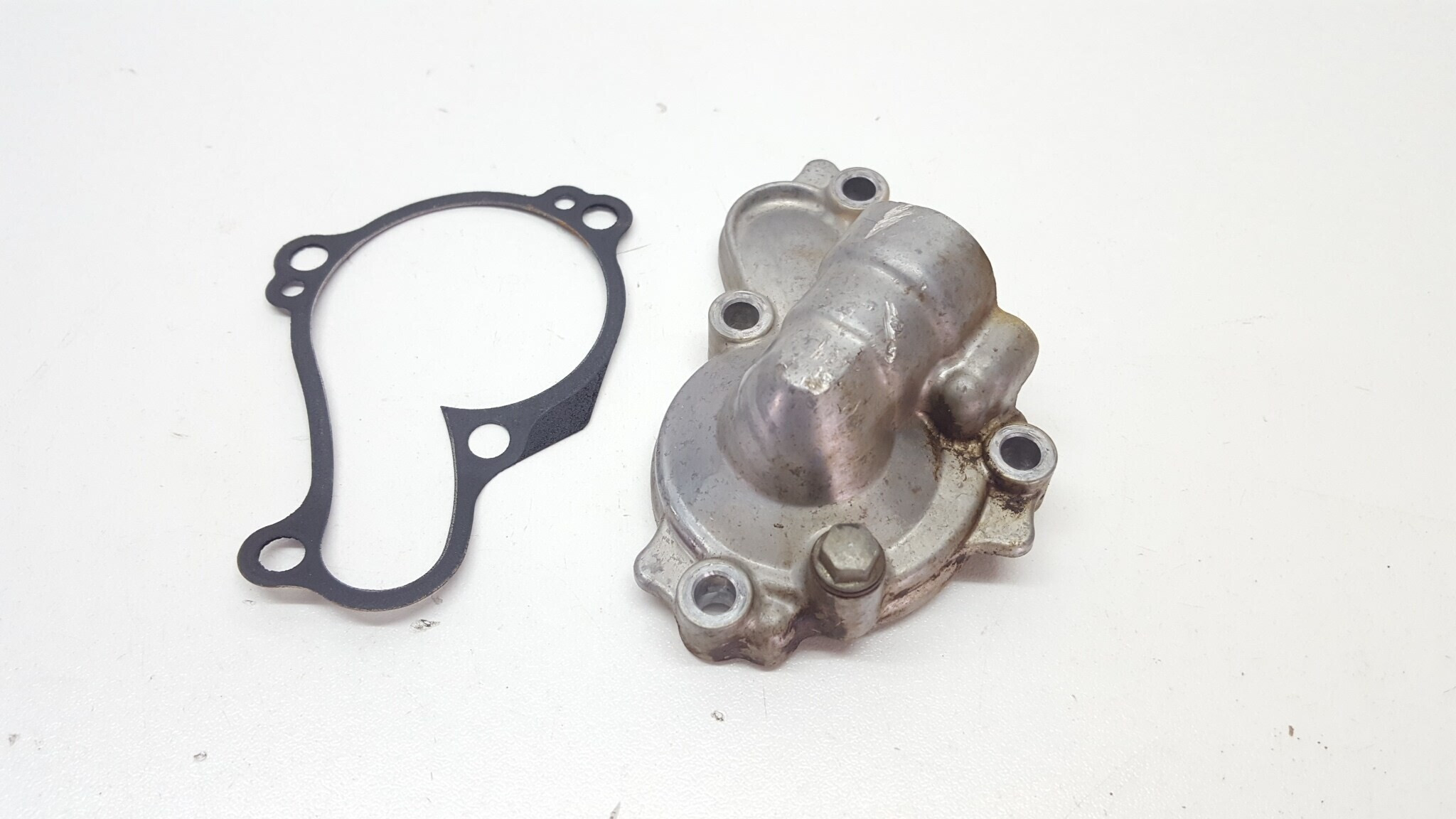 Water Pump Housing Cover Yamaha YZ450F 2011 10-19 WR YZ 250 450
