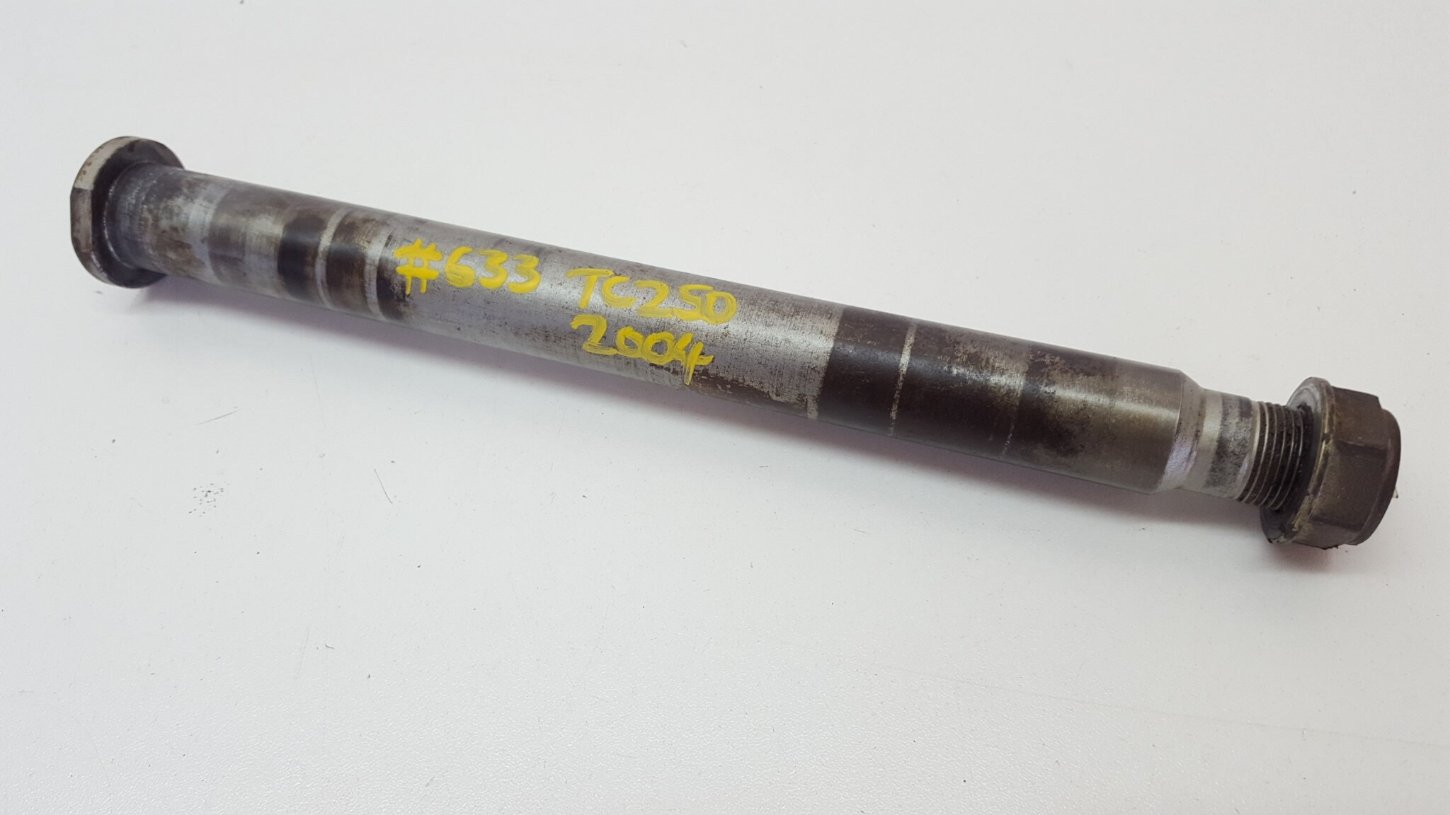 Rear Axle Spindle Husqvarna TC250 2004 TE TC SMR 250 450 510 03-10