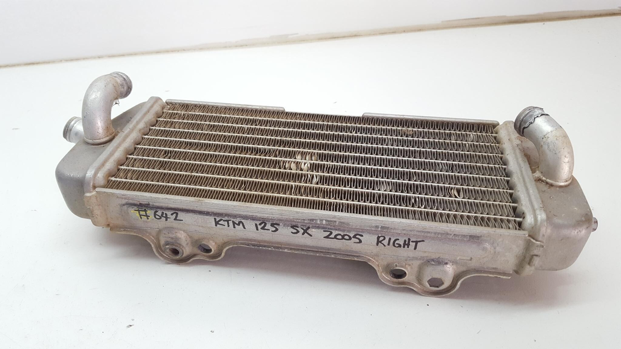 Right Side Radiator KTM 125 SX 2005 125SX 98-07 200 250 300