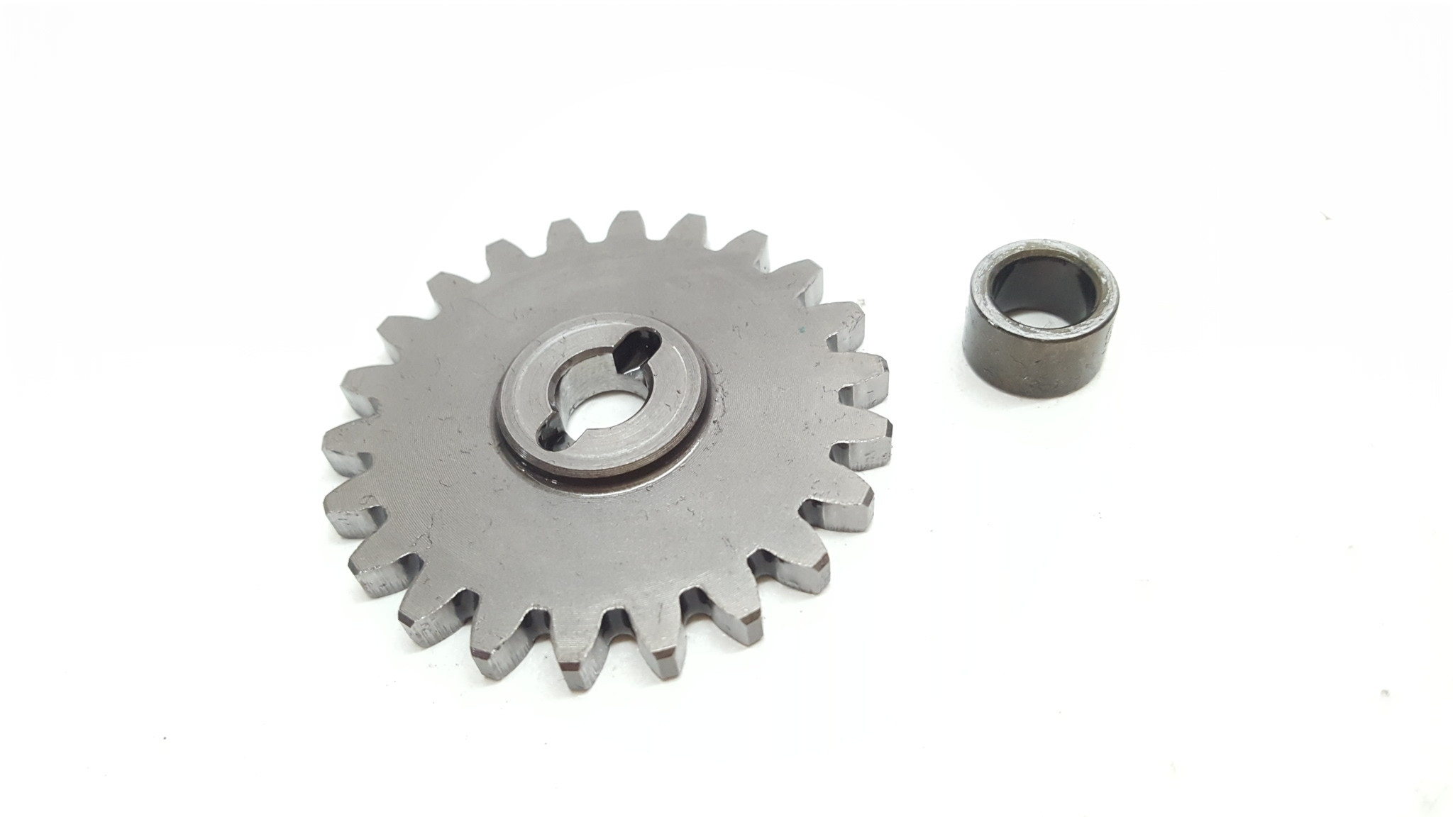 Water Pump Gear Yamaha YZ125 2006 05-19 #654