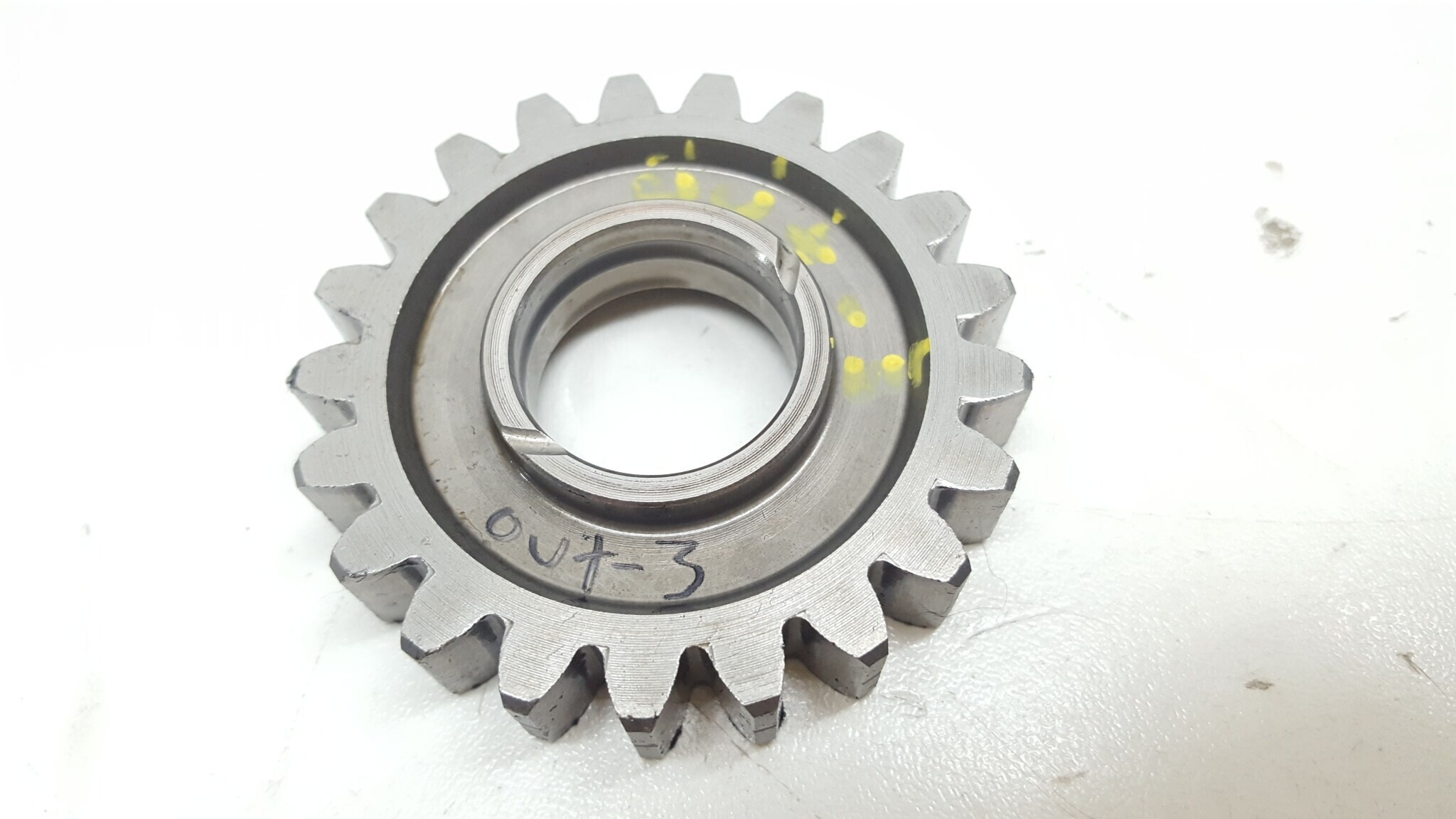 Transmission Gear Box Output Third 3rd Damage Yamaha WR450F 2016 07-19 #665 