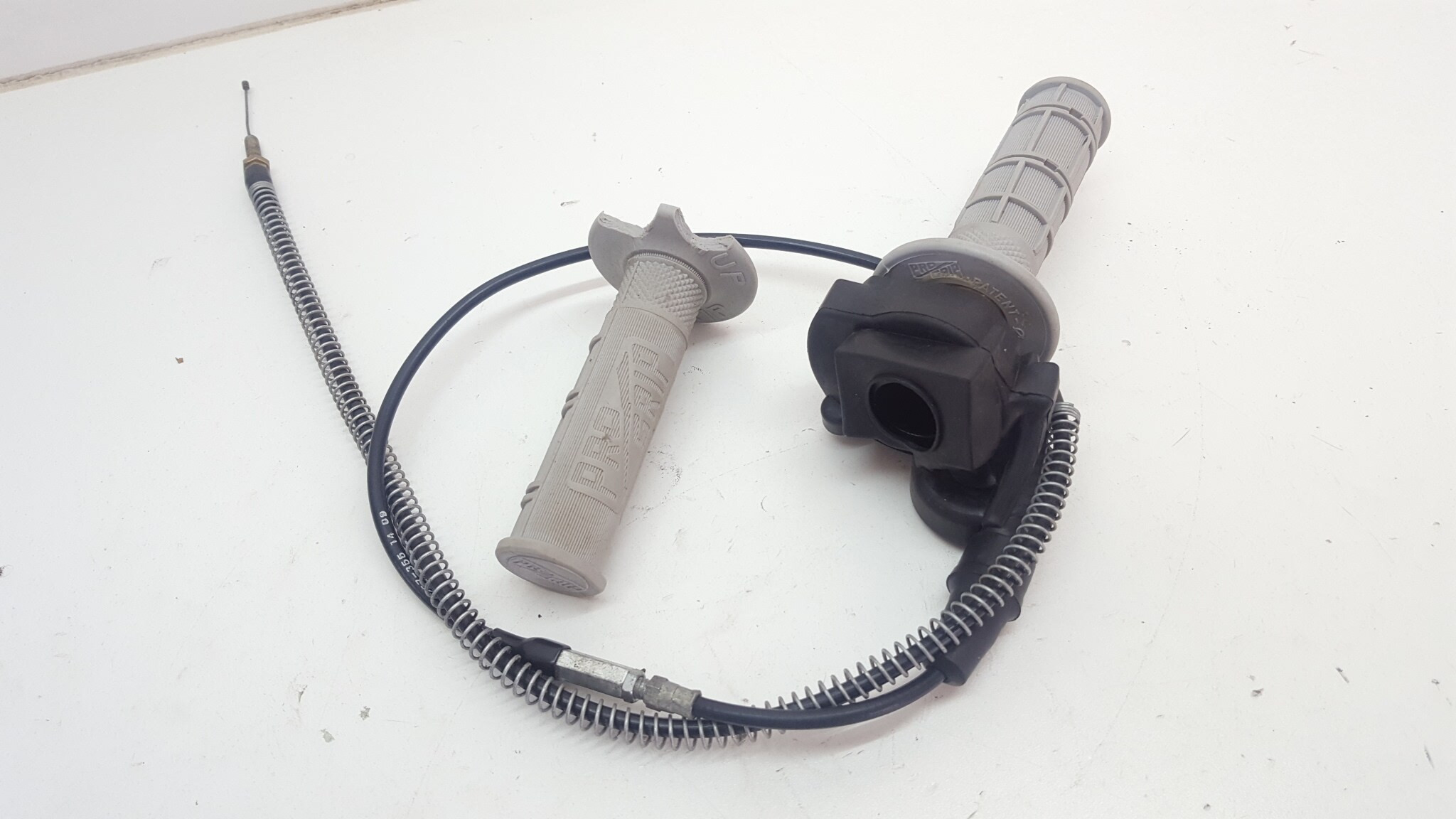 Throttle Assembly Twist Grip Cable Yamaha YZ250 2007 T2 07-20 #673
