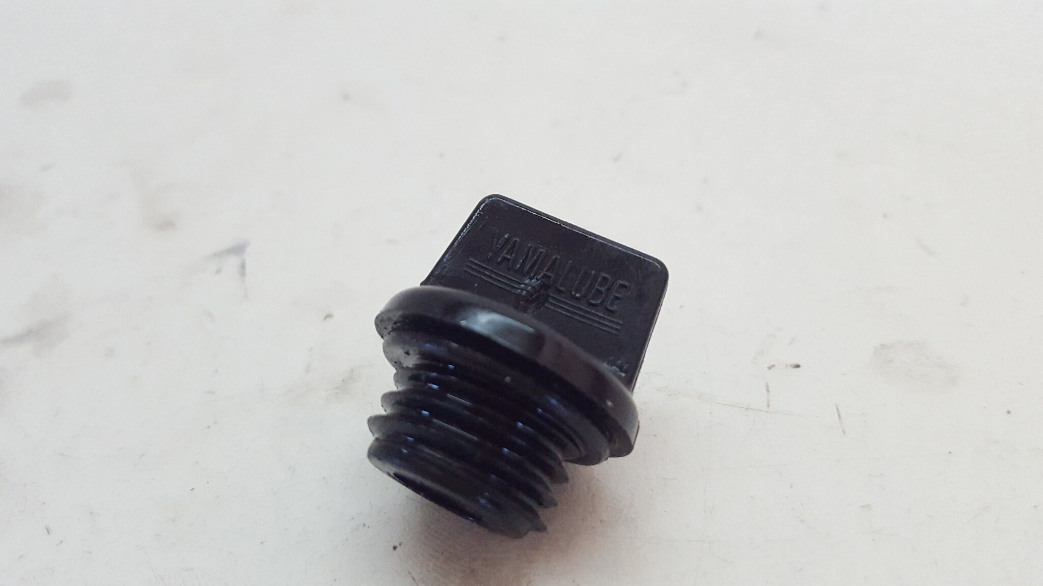 Oil Filler Cap Plug Lid Yamaha YZ450F 2014 YZ YZF 450 F #737