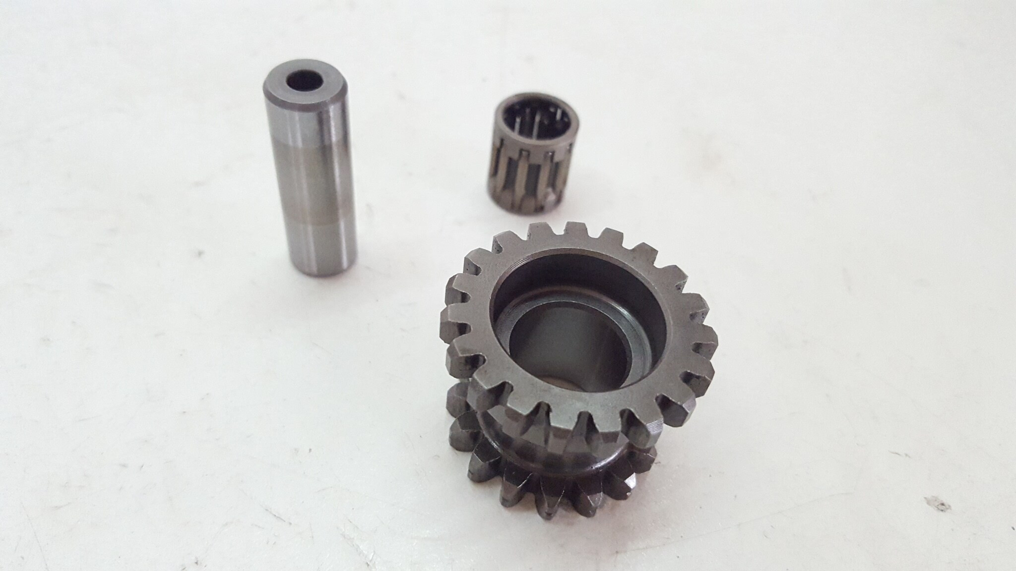 Starter Motor Idler Gear Yamaha WR450F 2016 WR 250 450 F #762