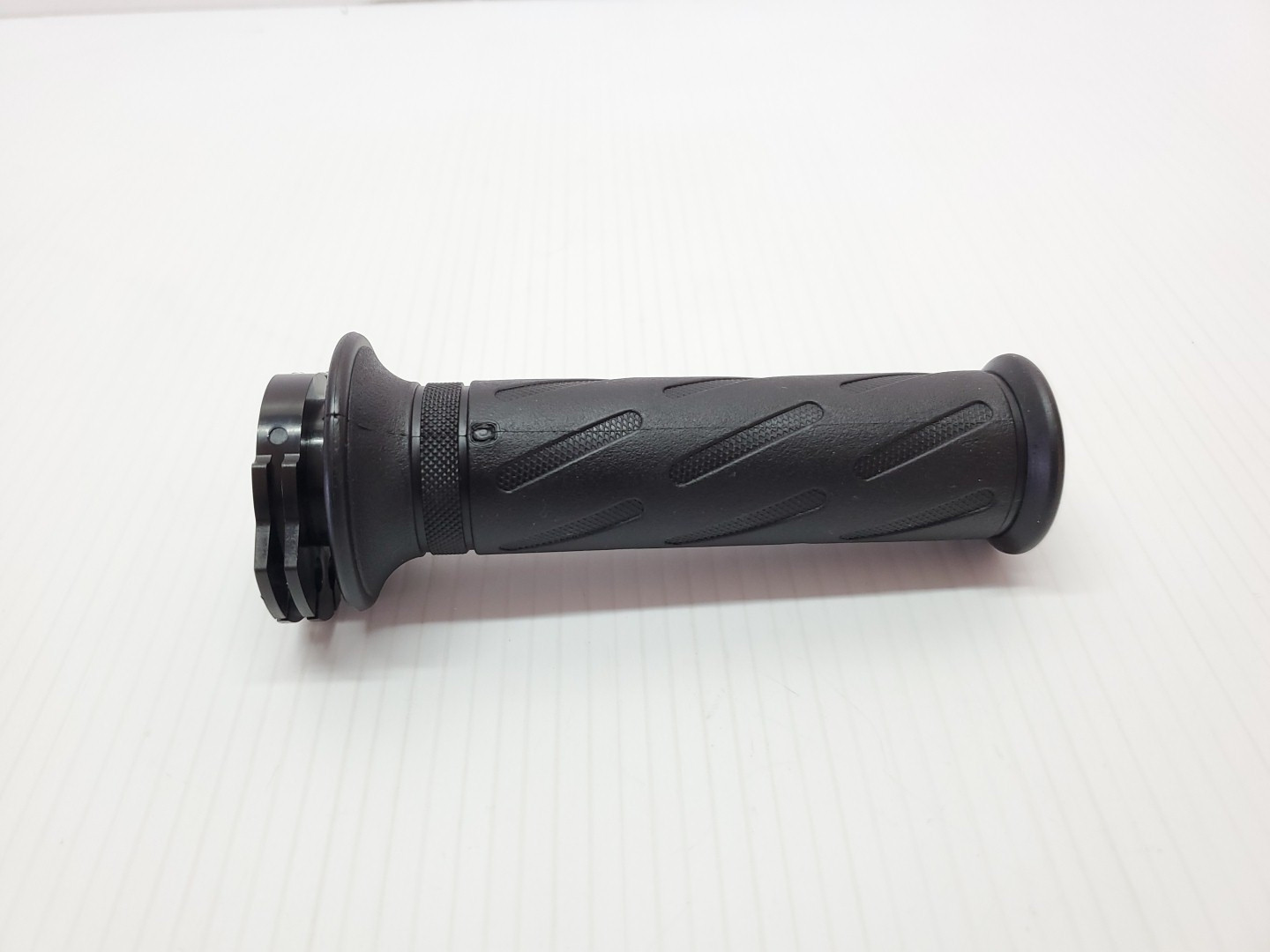 New Suzuki SV650 SA Throttle Grip Tube Assy 57110-45D02 / D03 NOS