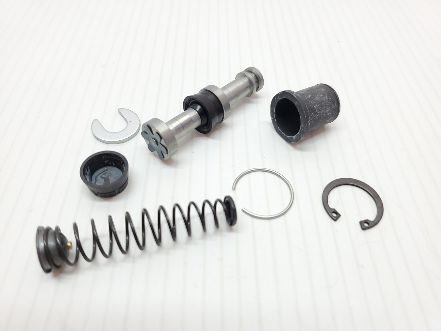 New Kawasaki Mach KZ400 Master Cylinder Repair Set 43073-001 NOS