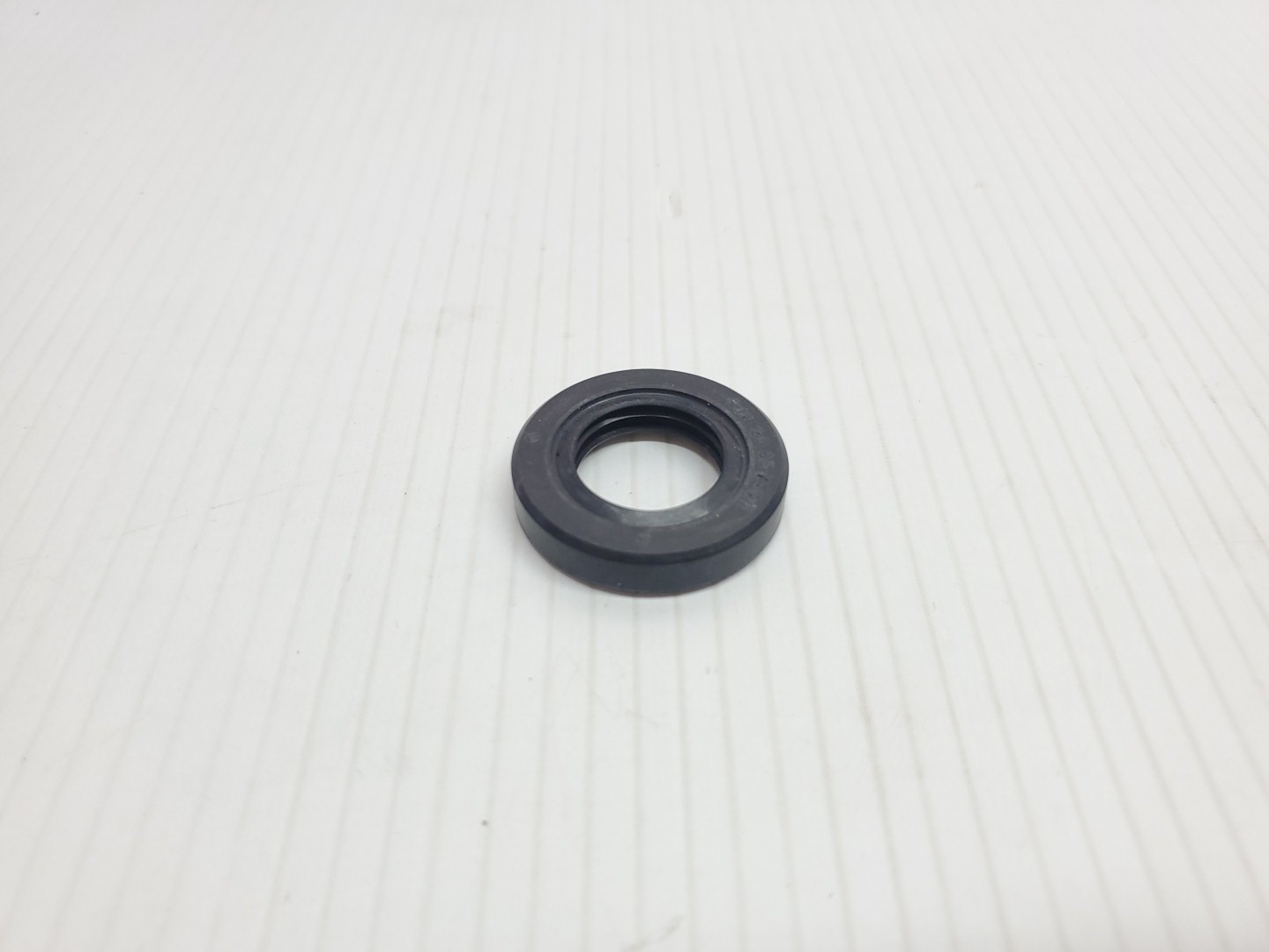 New Kawasaki KX 60 KDX 80 KLX 110 Oil Seal 92049-1095 NOS