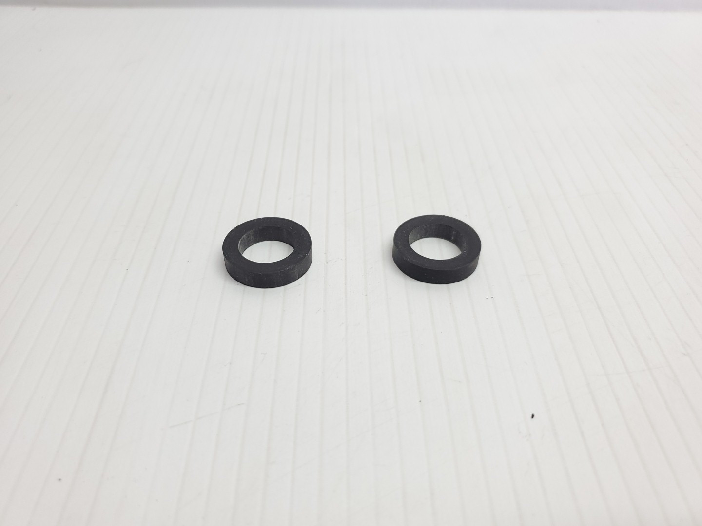 New Kawasaki Ninja 1000R KE100 250 KLR250 Pair of Signal Rubber Dampers 92075-310 NOS