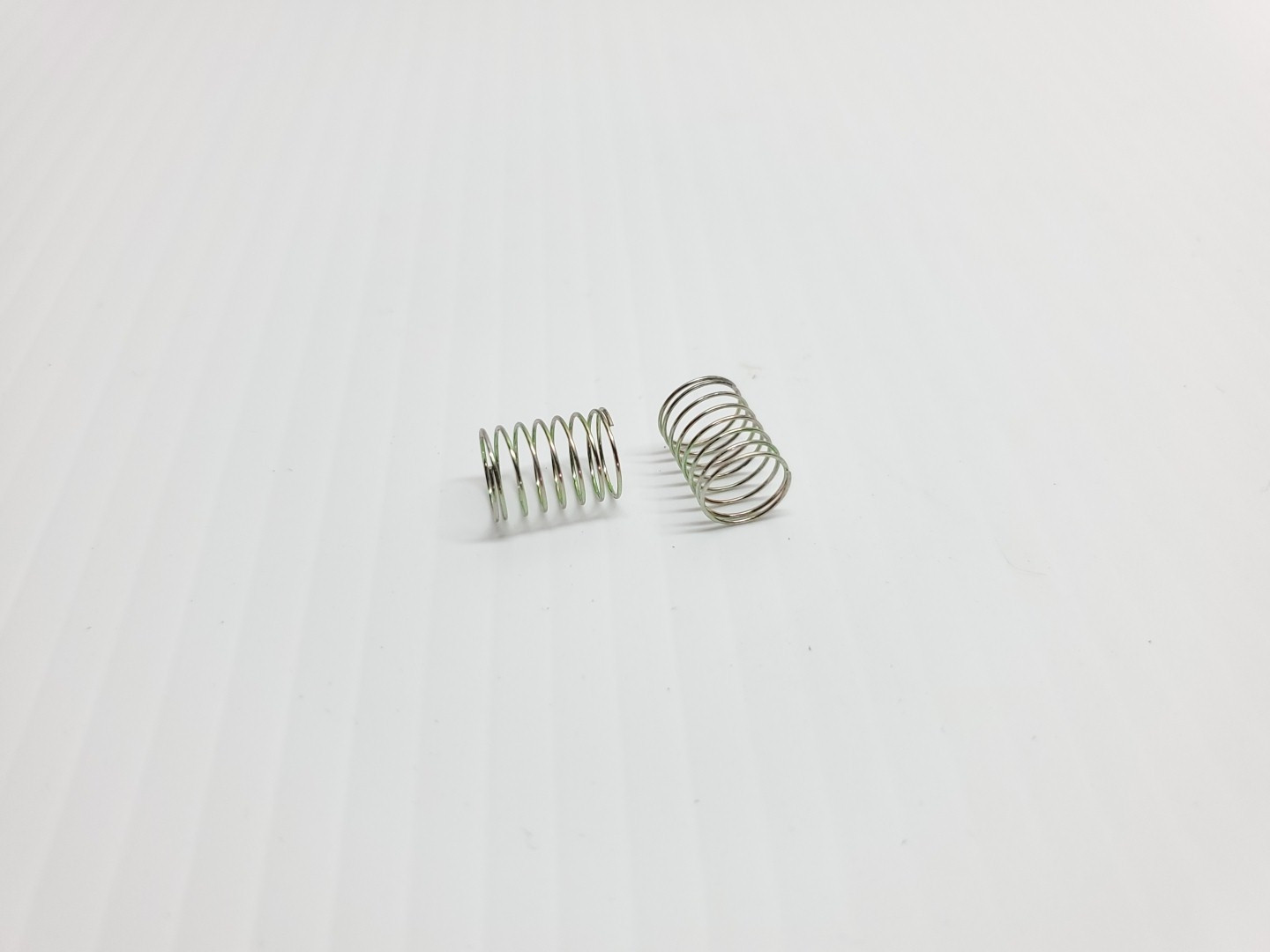 New Kawasaki KLR 650 Ninja 250R 500R Vulcan 750 Pair of Diaphragm Valve Springs 92081-1240 NOS