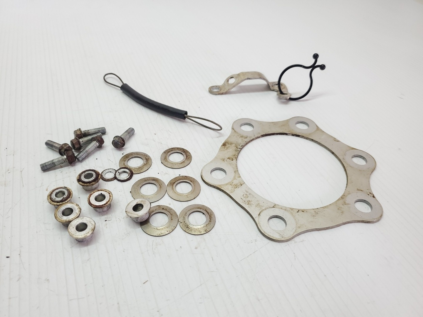 Fuel Pump Mount Bracket Plate Retainer CRF450R 2009 CRF 450 R CRF450 09-16 Honda #LW58