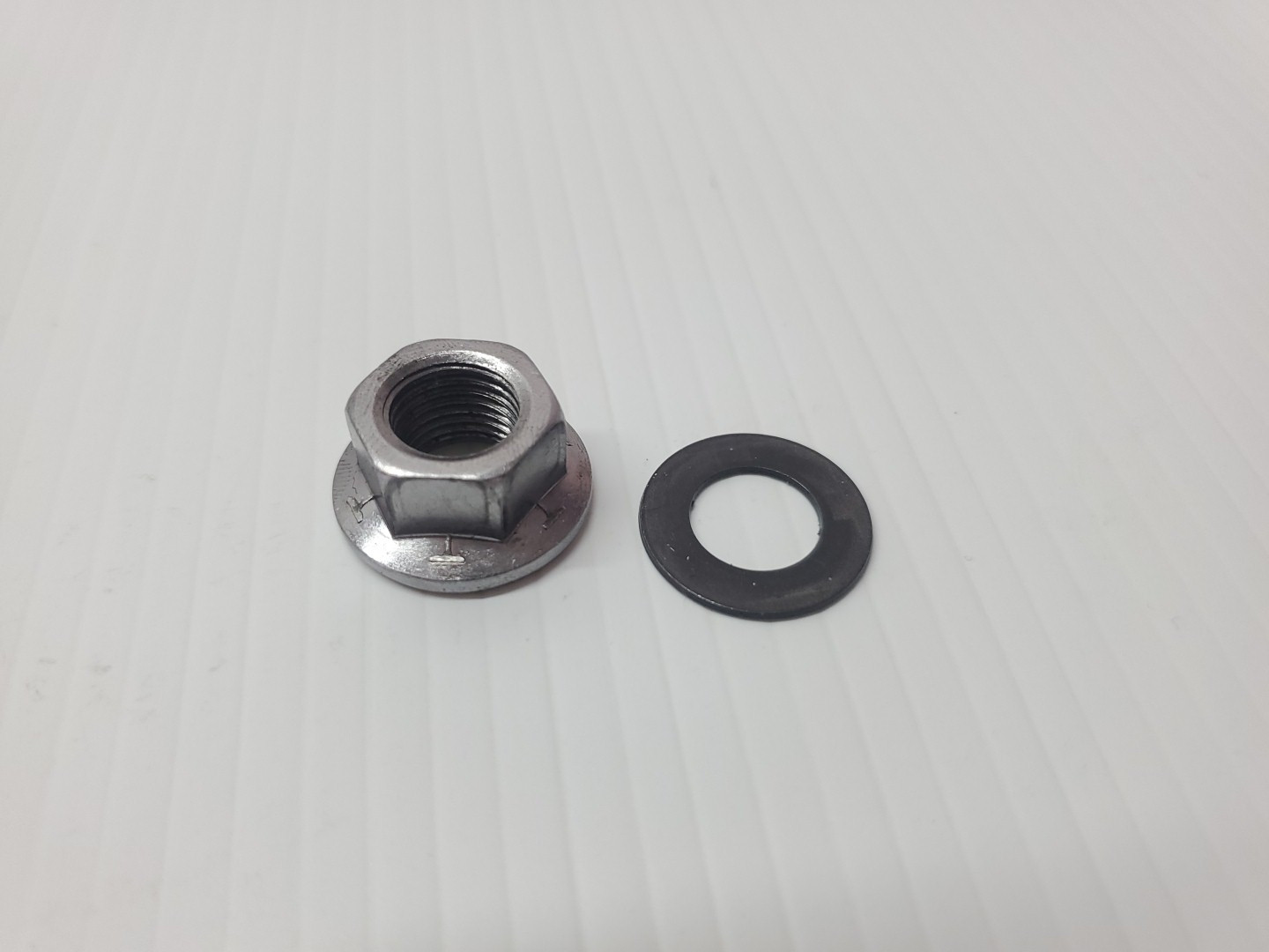 Yamaha YZ450F 2011 Fly Wheel Nut & Washer YZ 450 F 10-13 #LW45